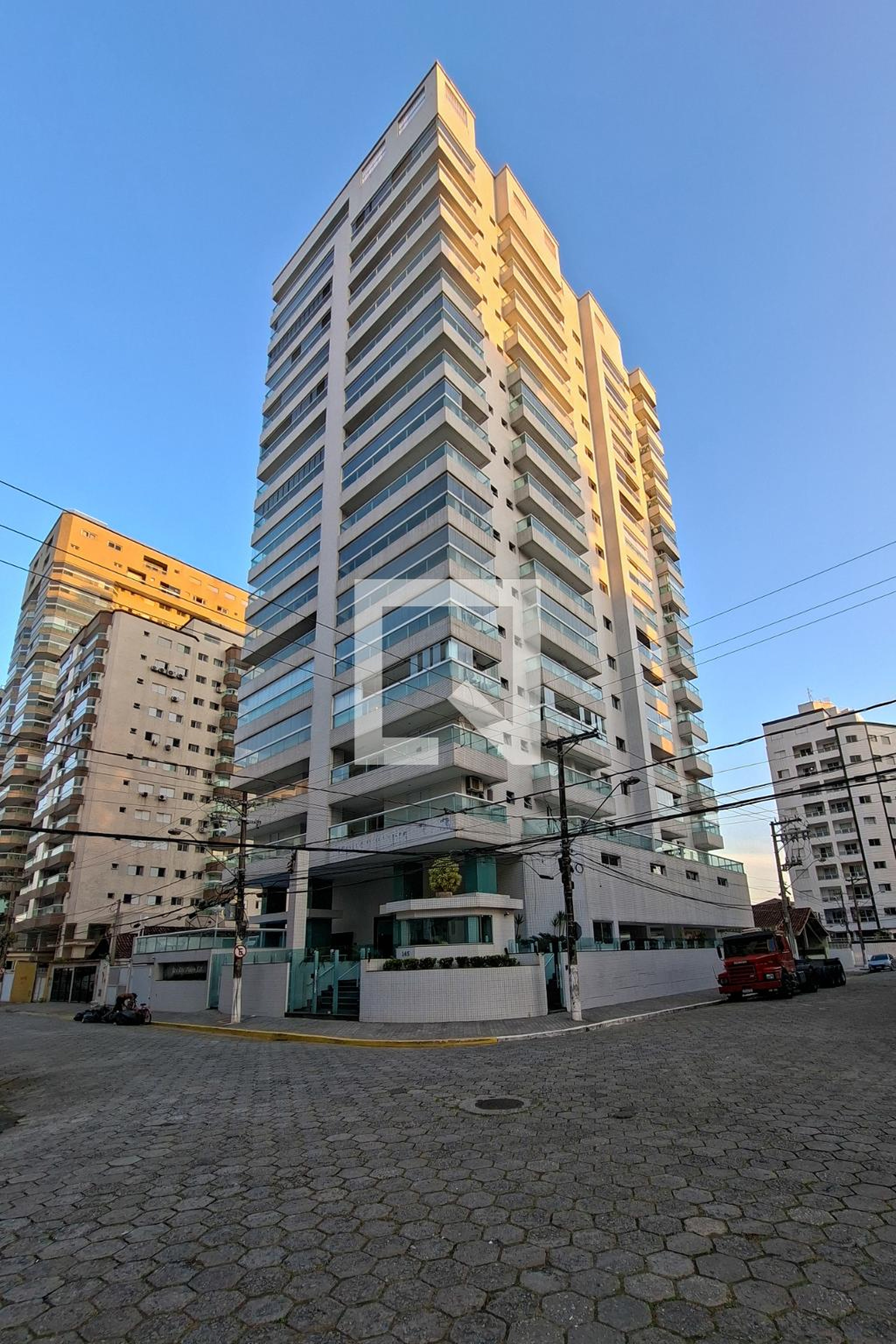 Fachada do Prédio Condomínio Rio Douro XII