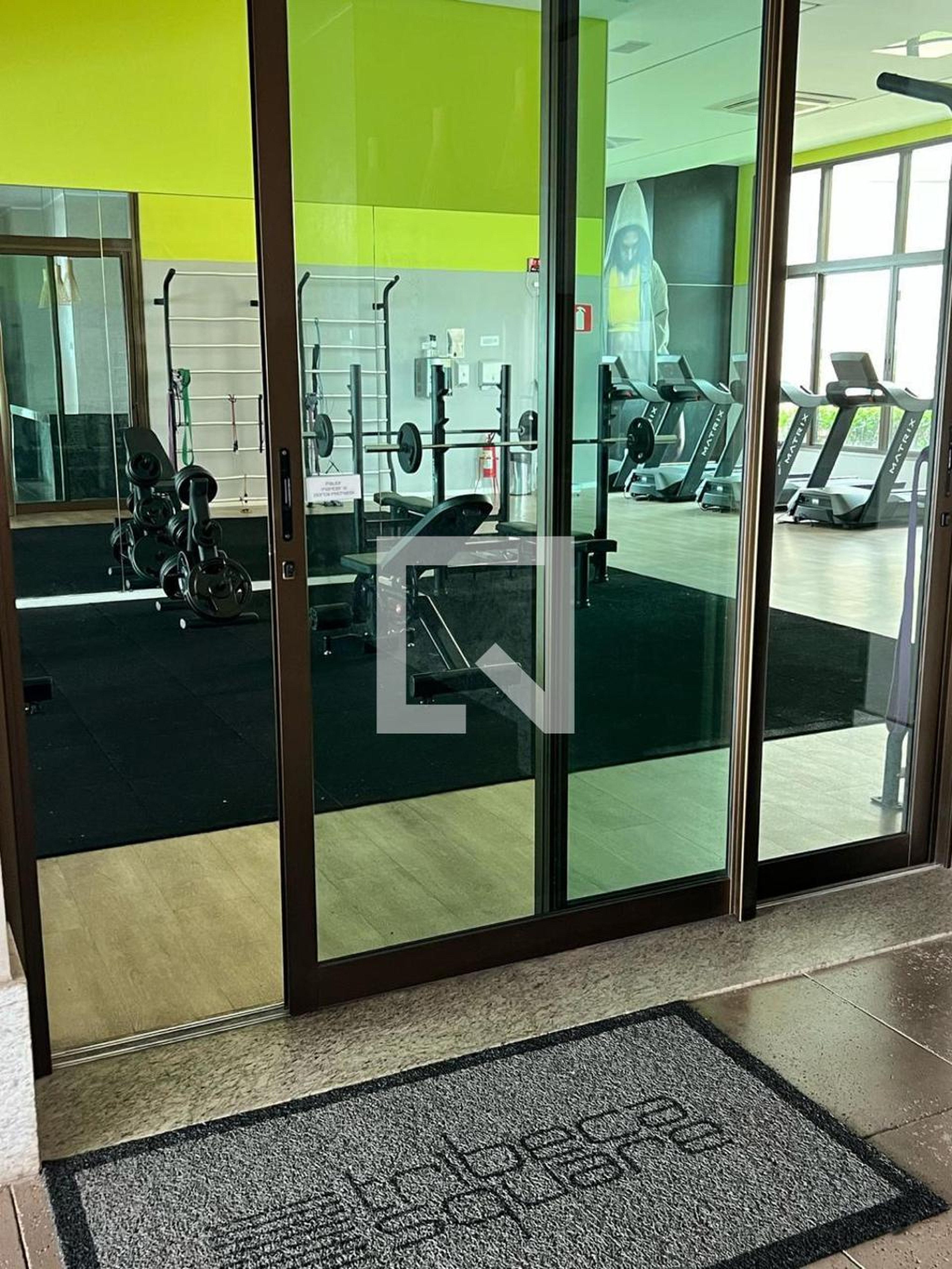 Academia - Tribeca Square