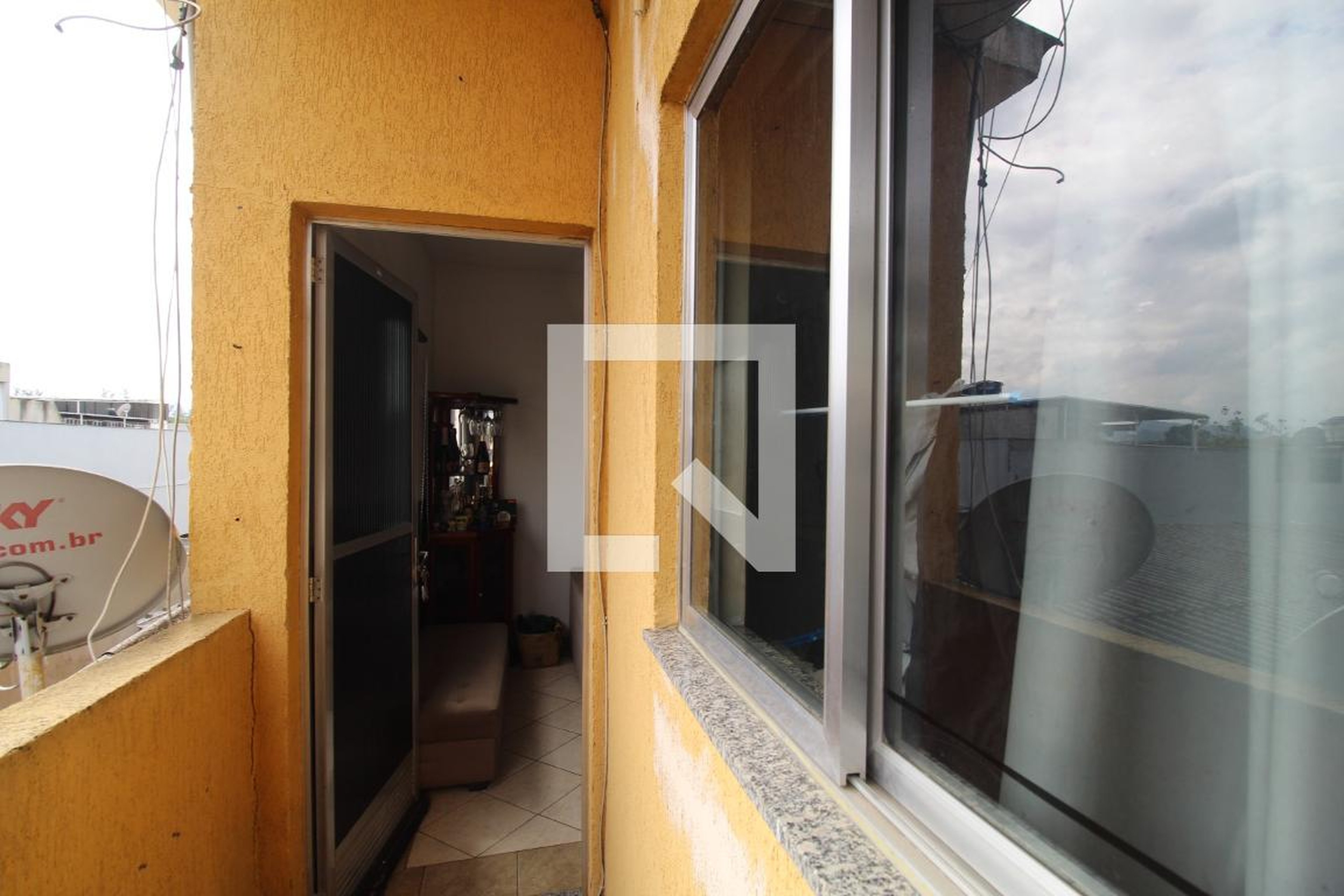 Entrada - Em Rua Aloandia