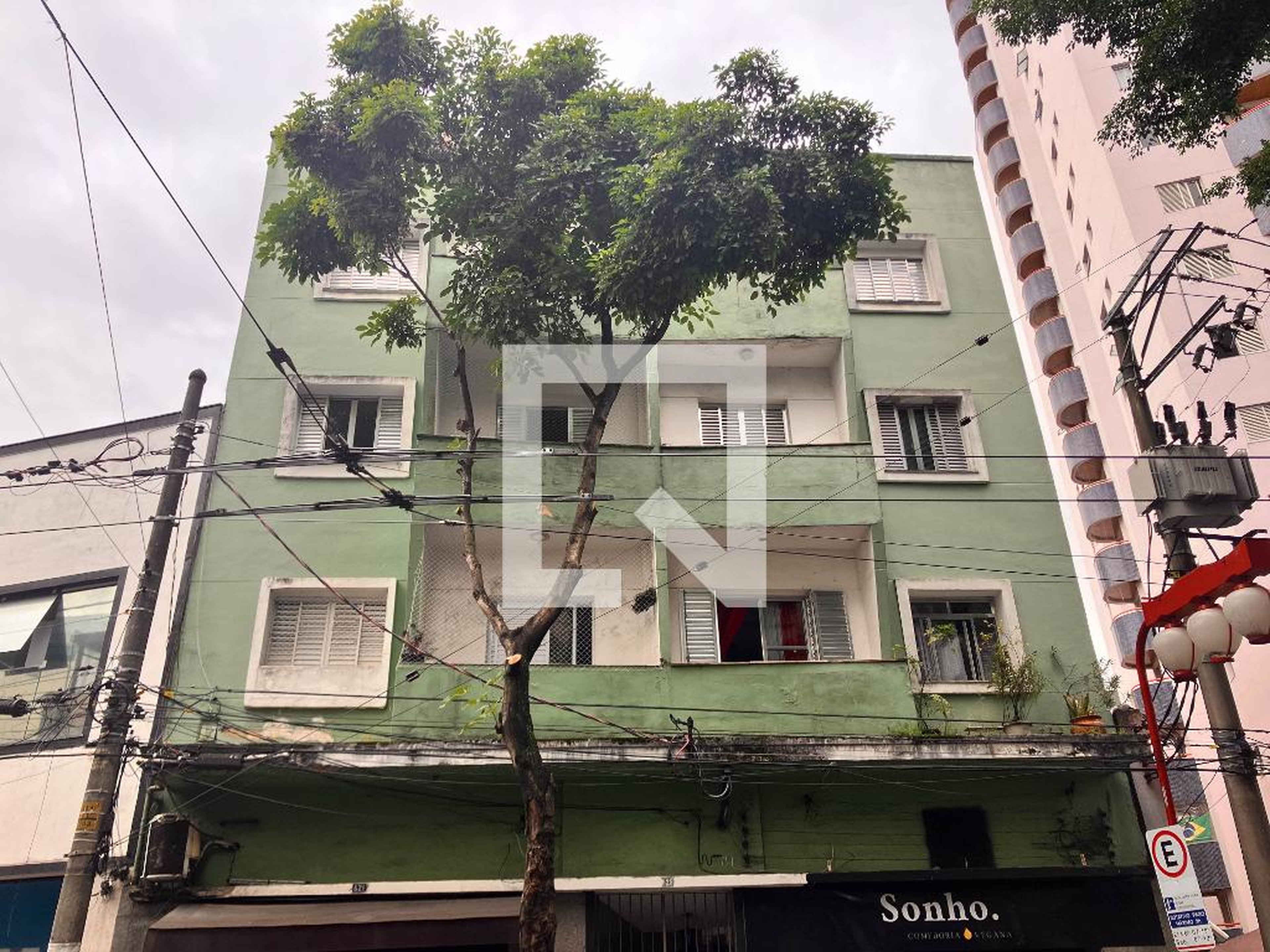 Fachada Condomínio em Rua da Glória, 625