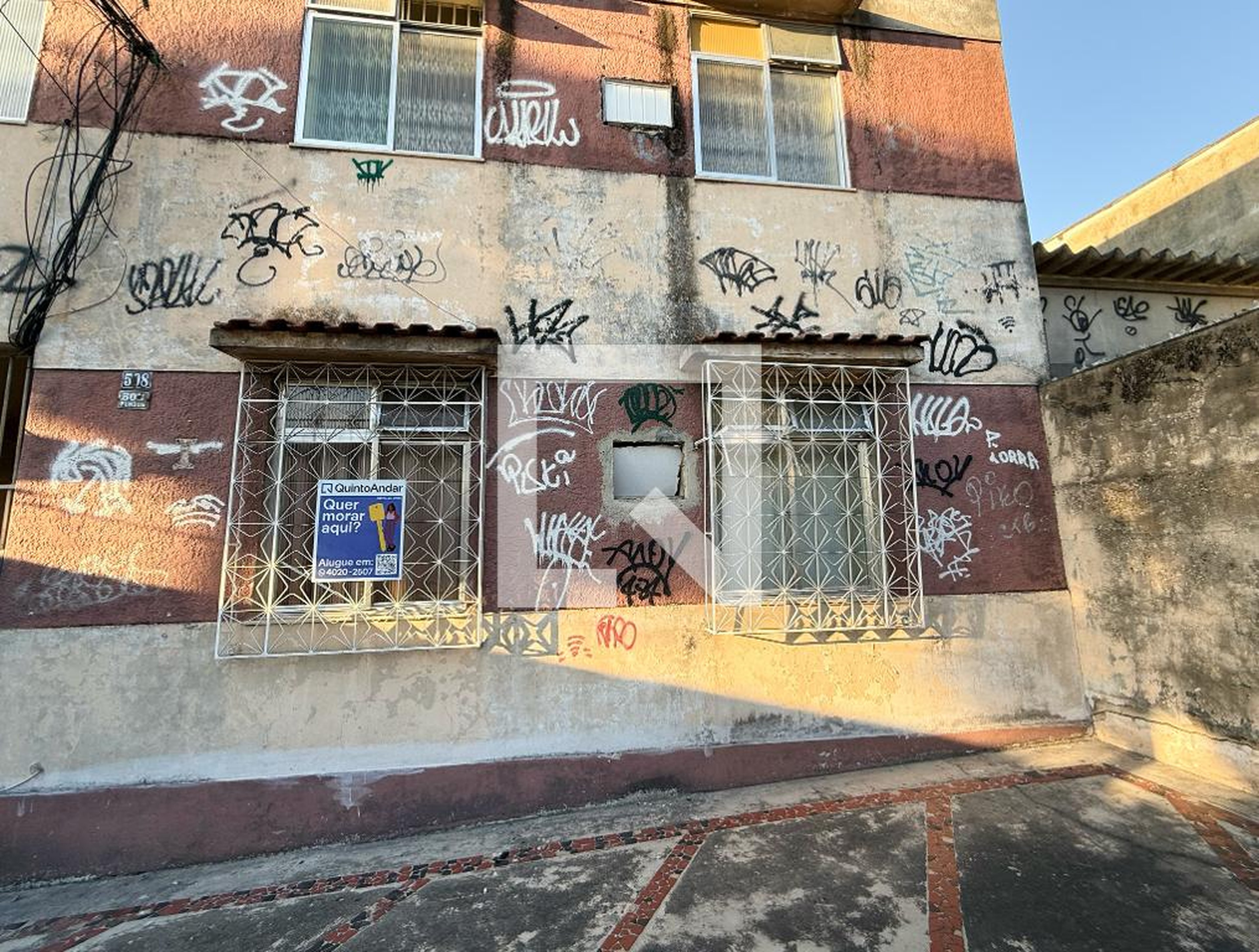 Fachada Condomínio em Rua Paranhos, 508