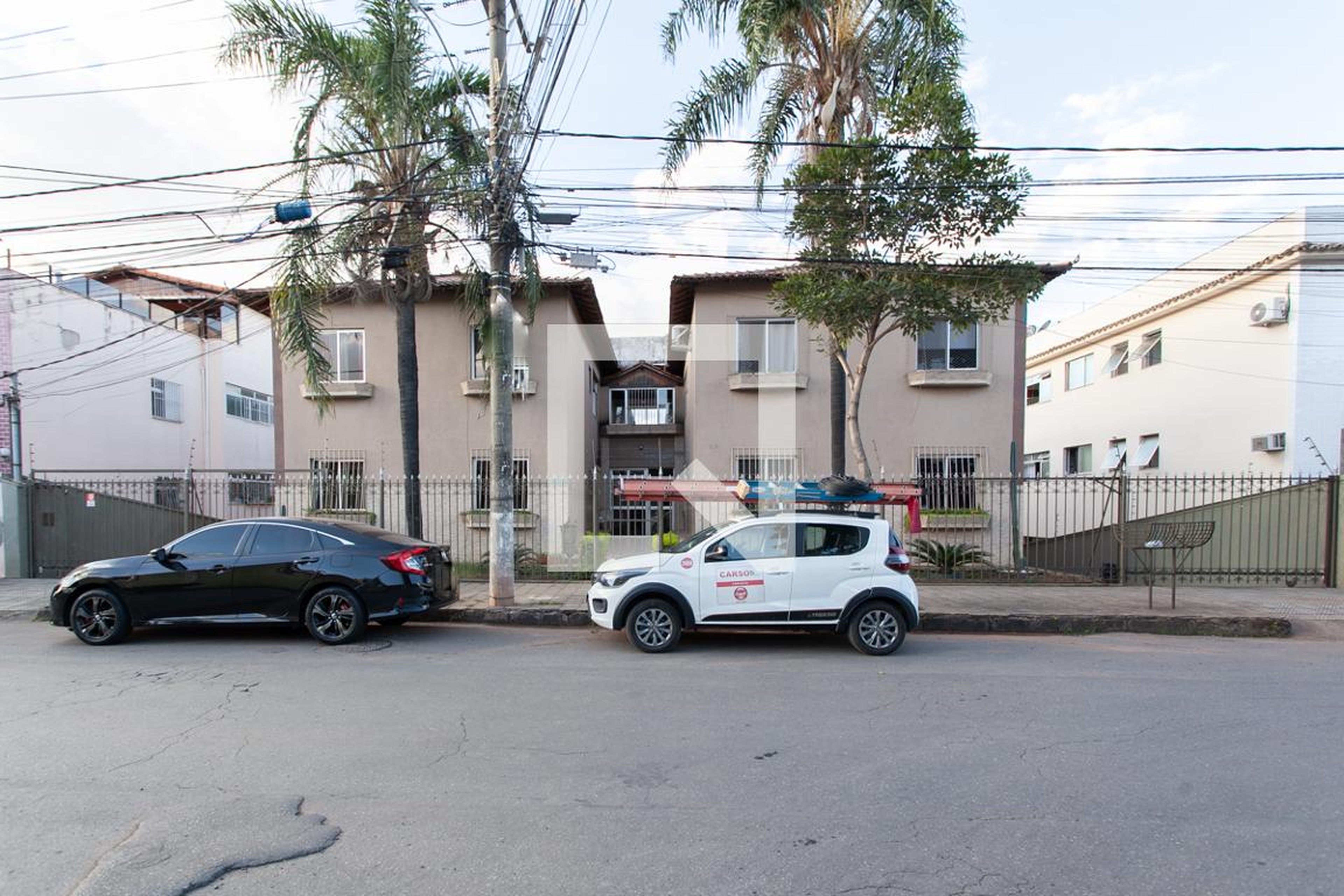 Fachada Condomínio em Rua Ministro Orozimbo Nonato, 810