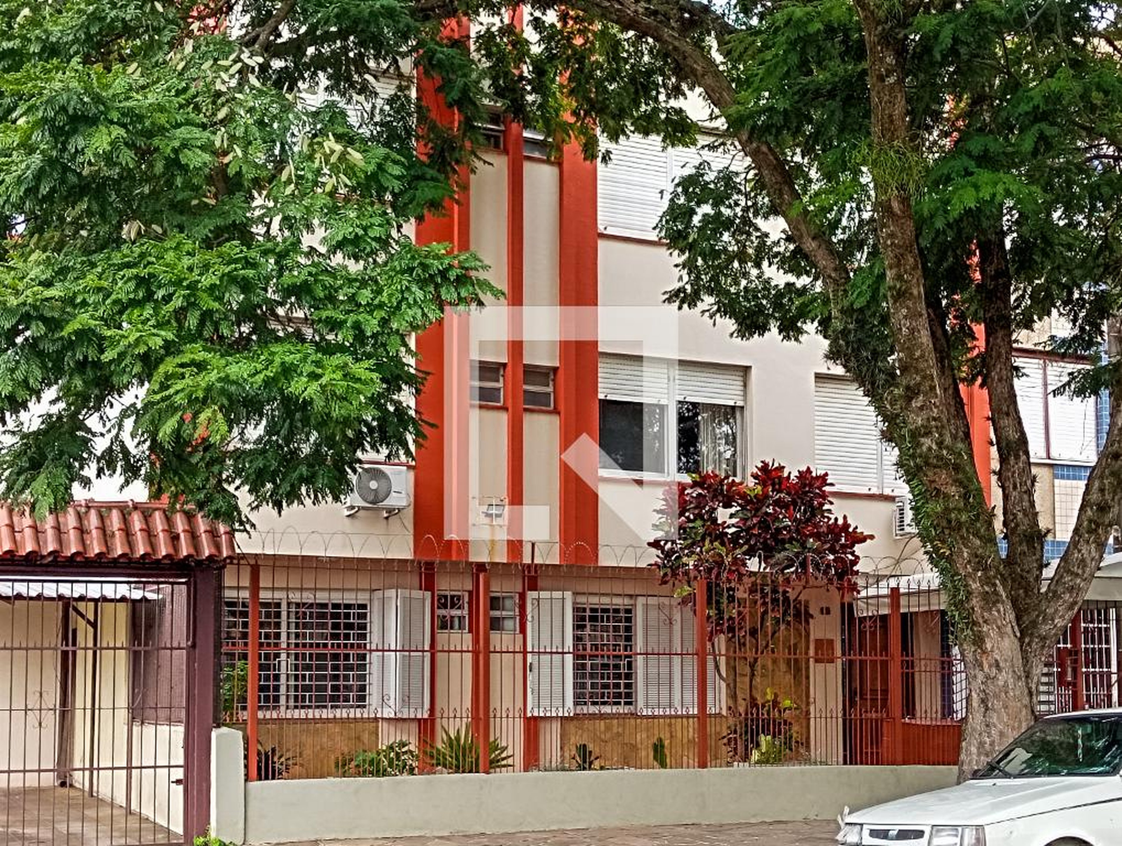 Fachada Condomínio em Rua Coronel José Rodrigues Sobral, 67