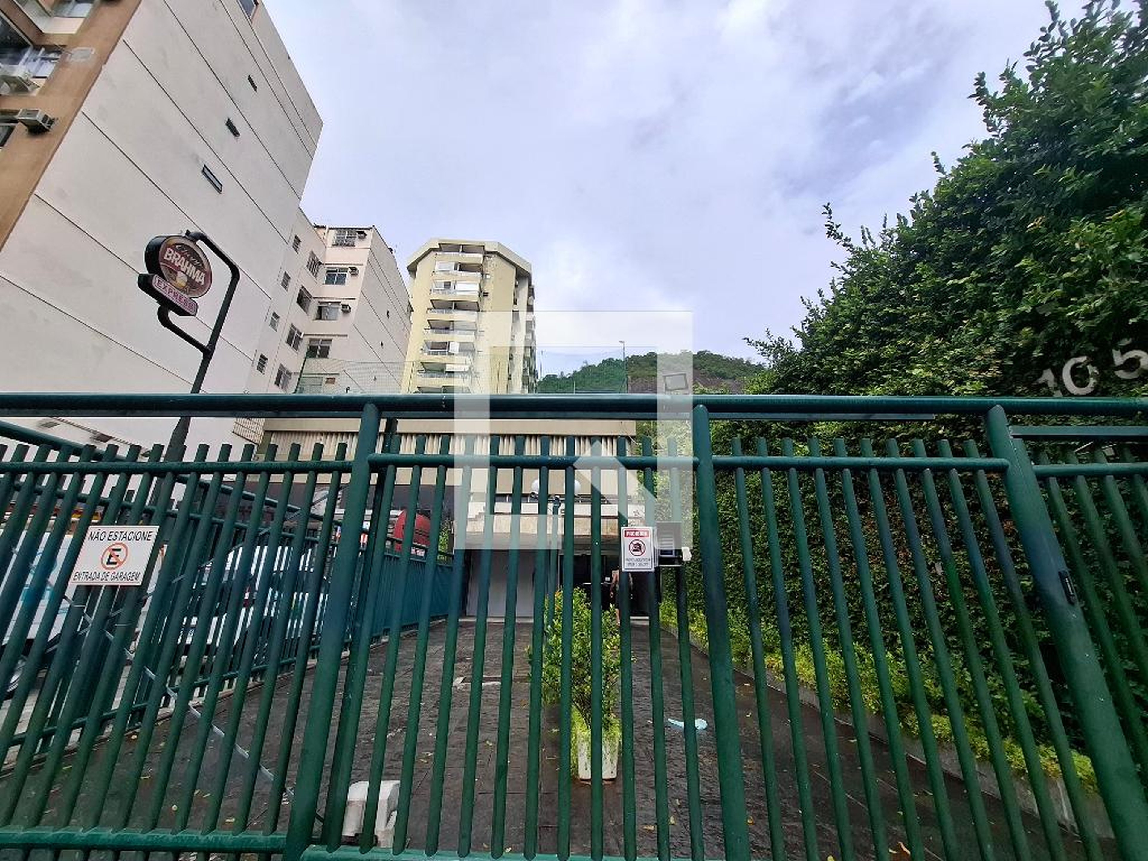 Fachada Condomínio San Marcel