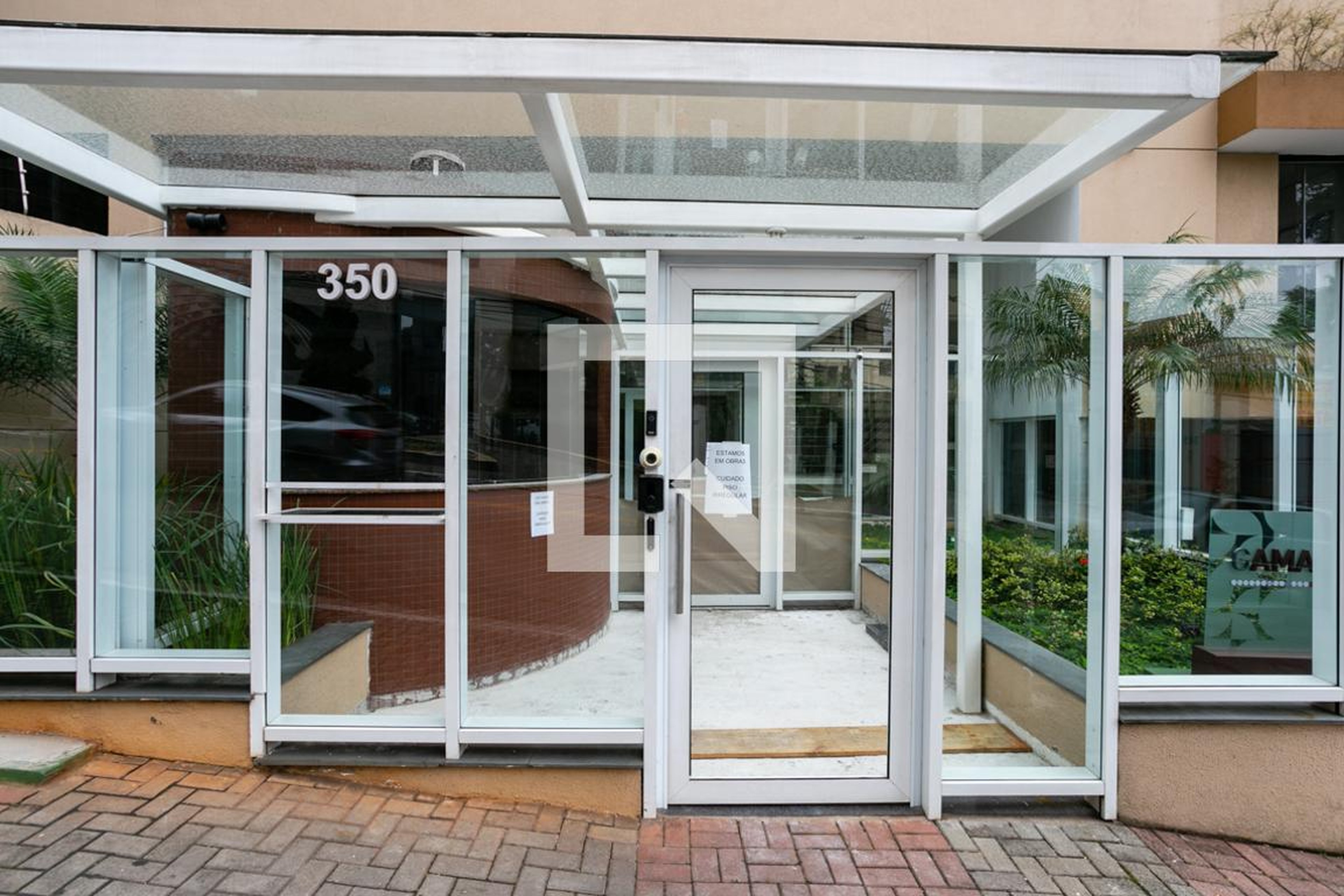 Fachada do condomínio Condomínio Gama Santana