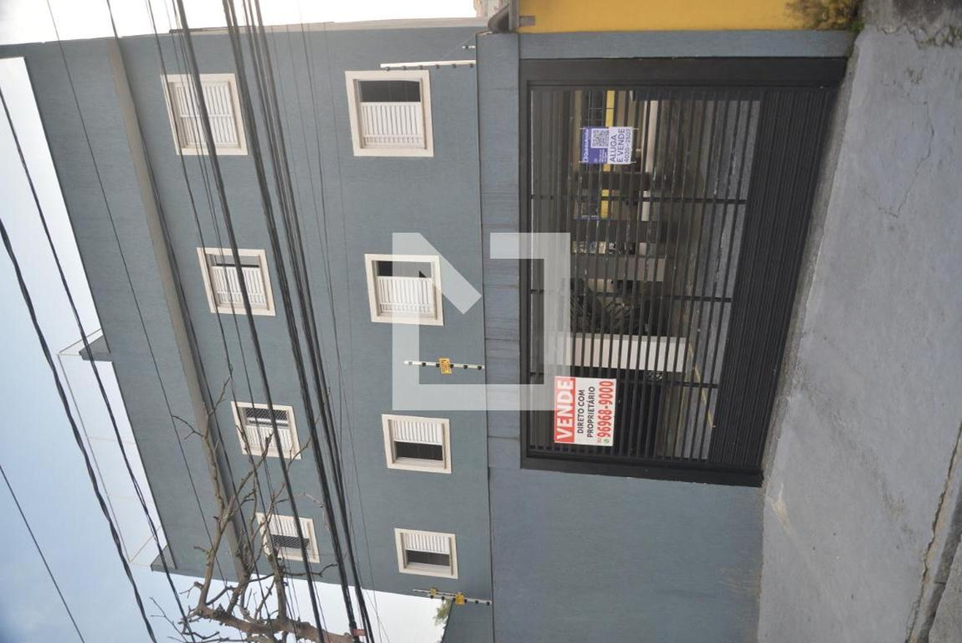 Fachada do Prédio Condomínio em Rua Colúmbia, 1357