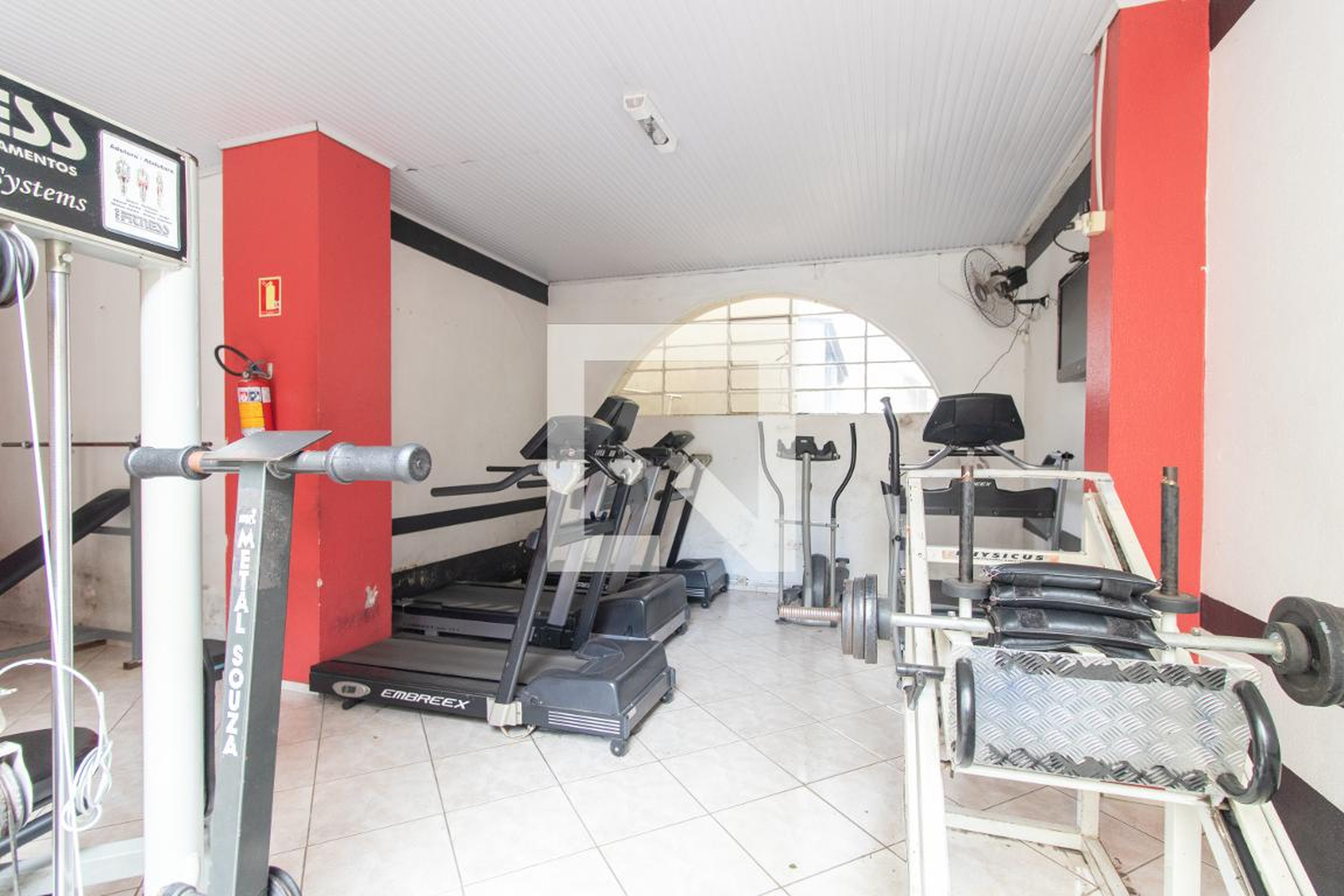 Academia - Edifício Porto Seguro 1