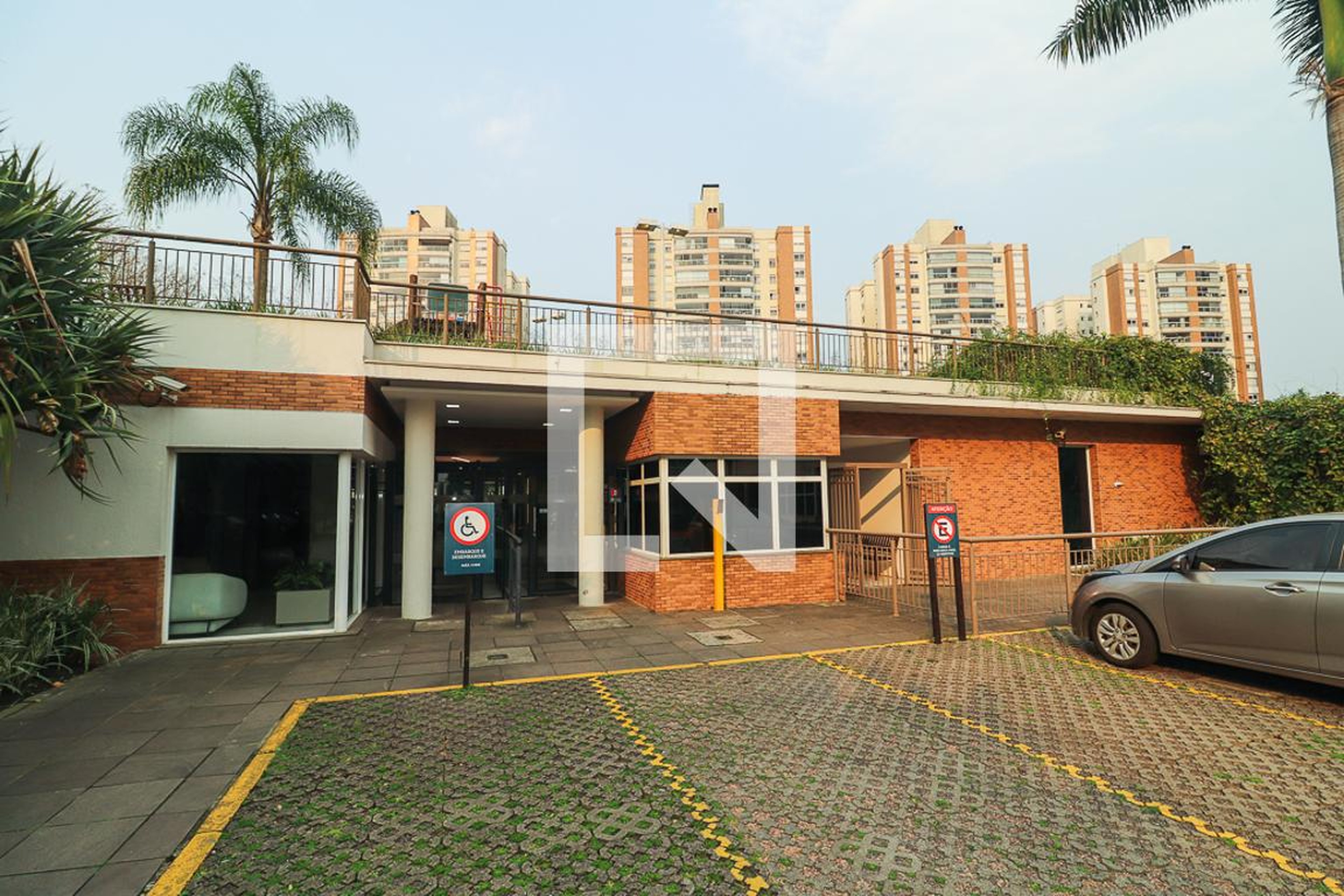 Fachada Condomínio ROSSI Parque Panamby