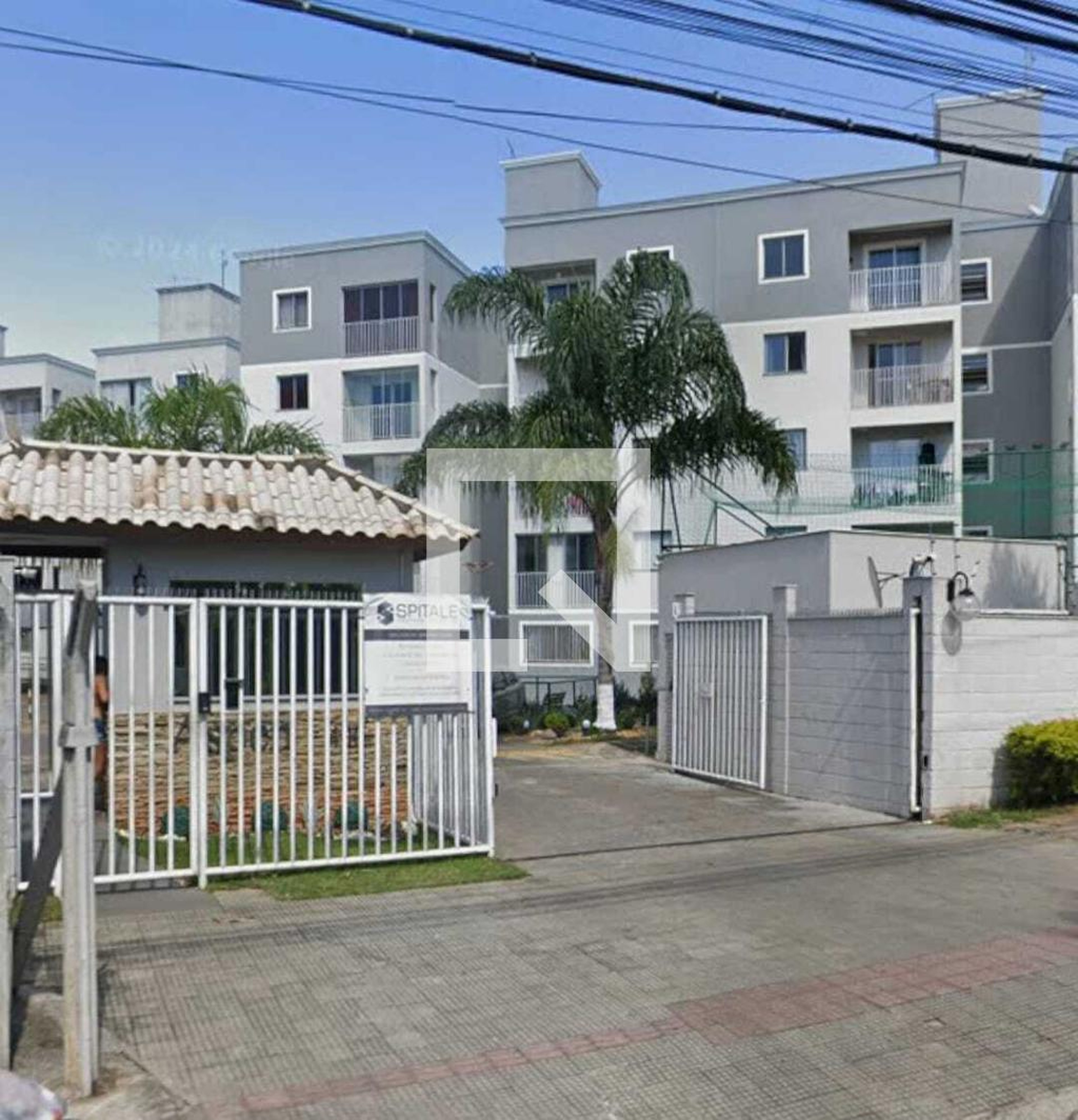 Fachada Condomínio em Rua Engenho do Sol, 400