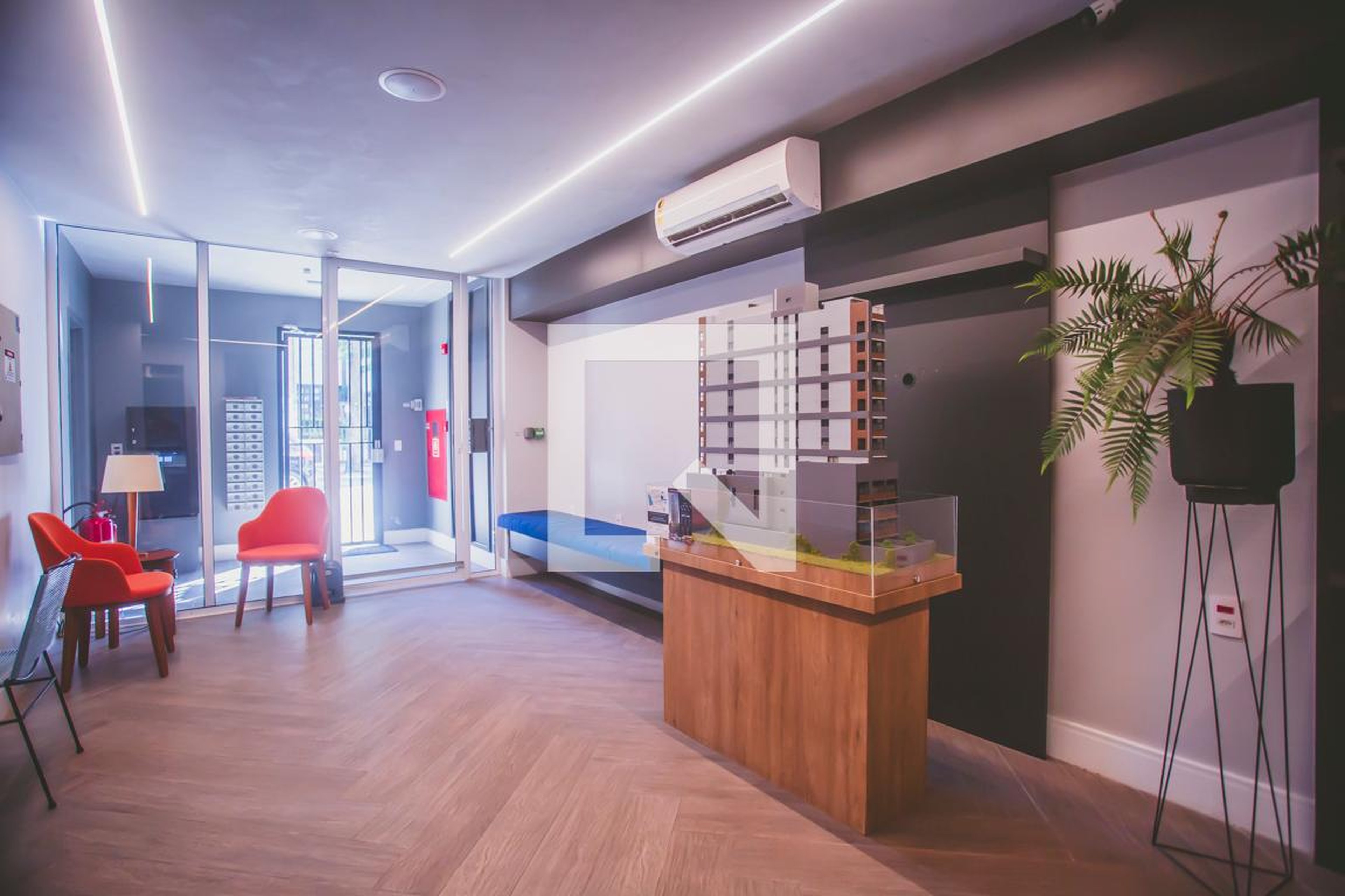 Hall social - Free Home - NR