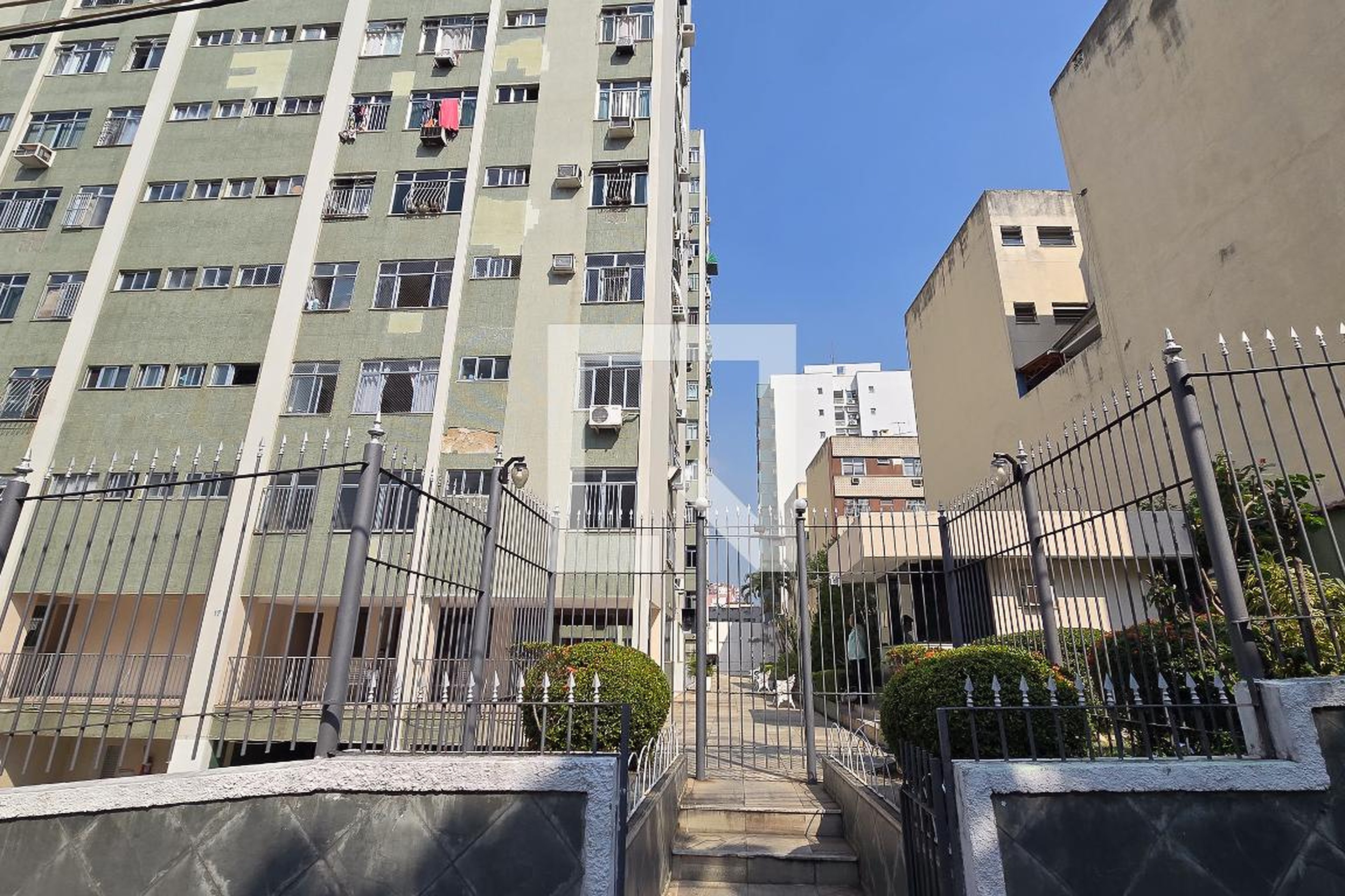 Fachada do Prédio Condomínio J. Chediak