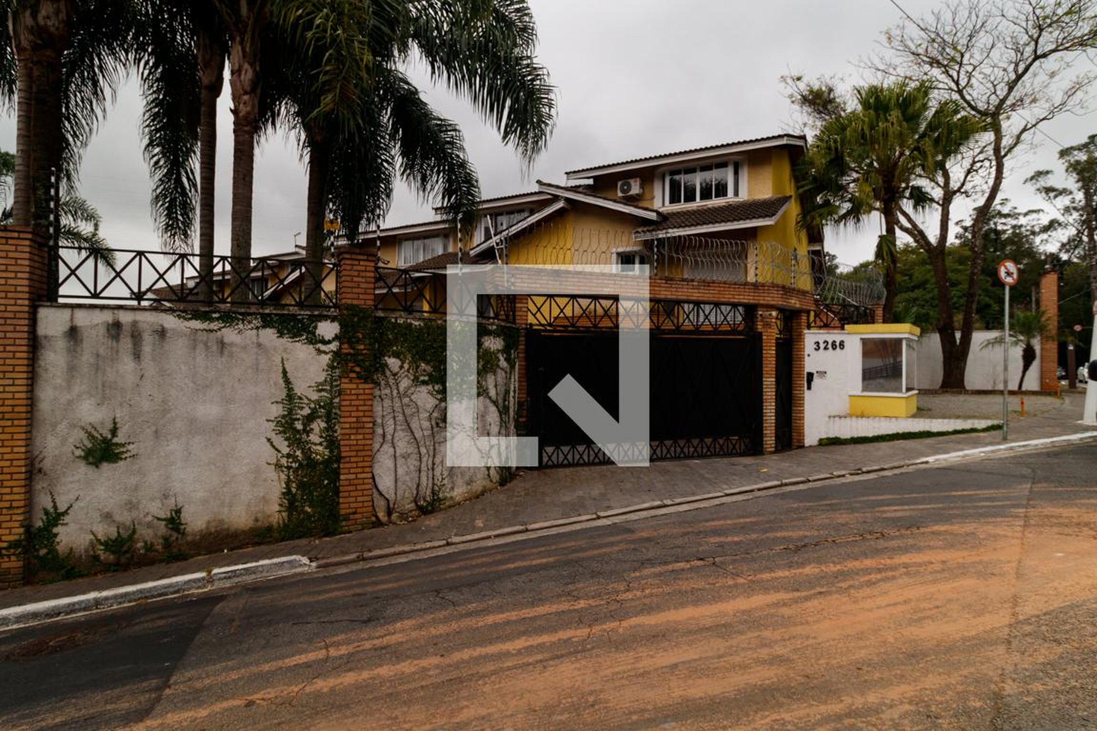 Fachada Condomínio em Avenida Santa Inês, 3266