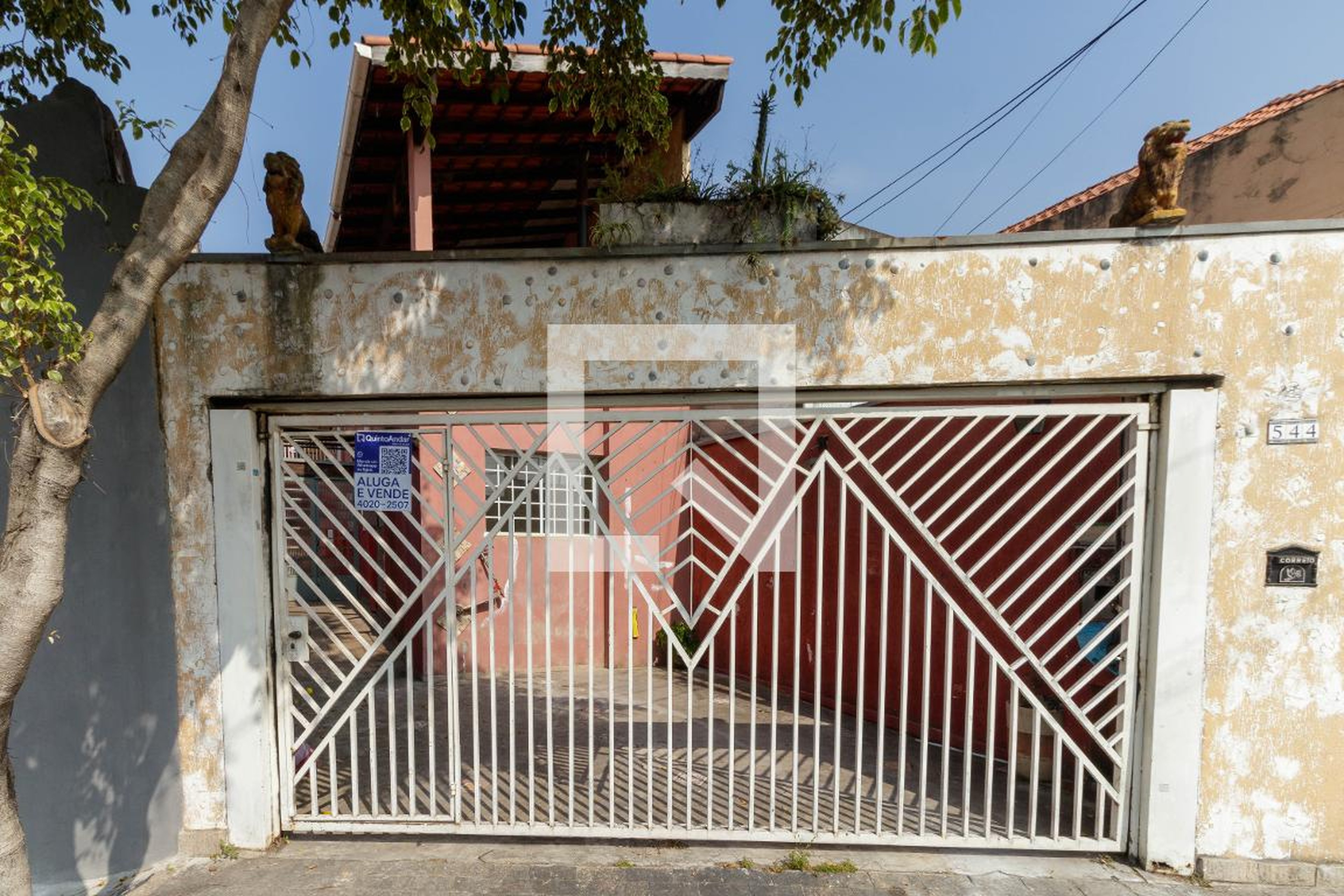 Fachada Condomínio em Rua Gaspar Rodrigues, 544