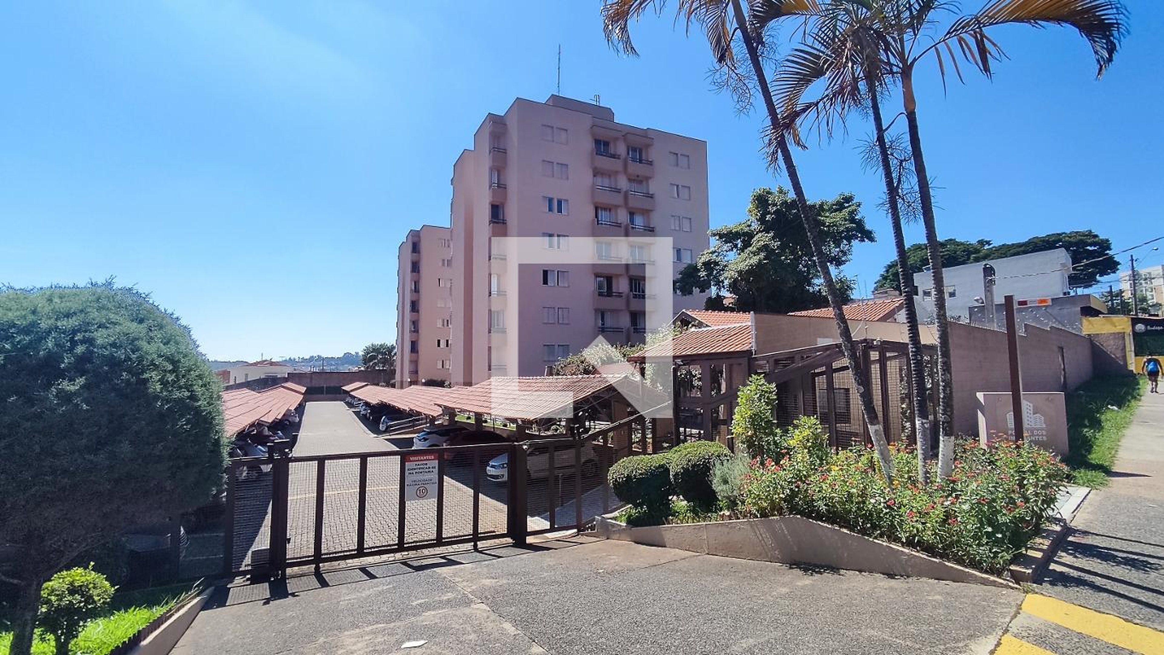 Fachada Condomínio Portal dos Imigrantes