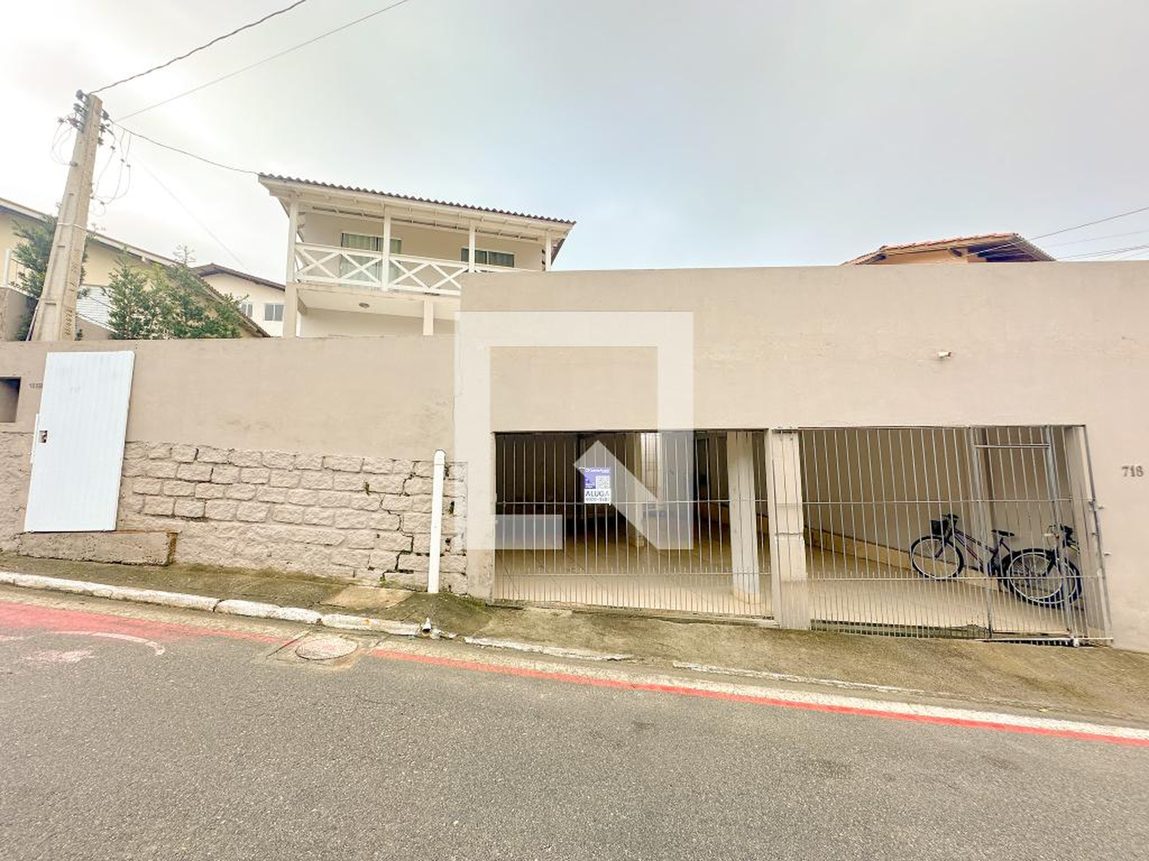 Fachada Condomínio em Estrada Jornalista Jaime de Arruda Ramos, 718