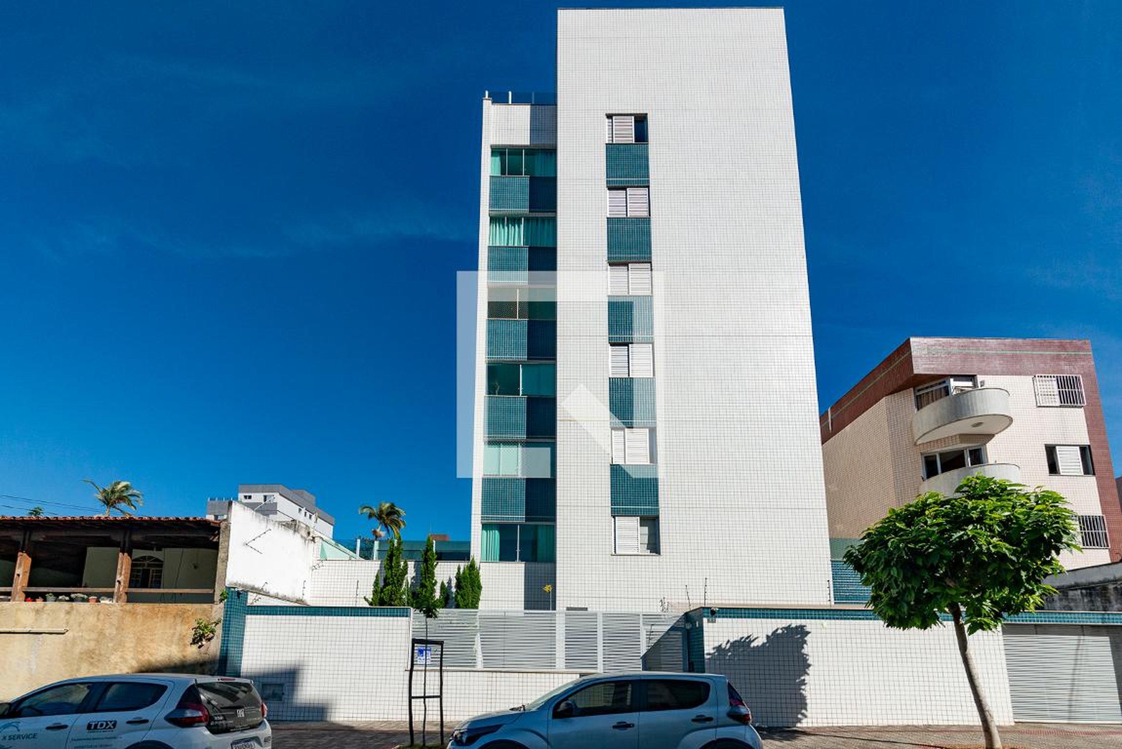 Fachada Condomínio em Rua Atlântida, 45