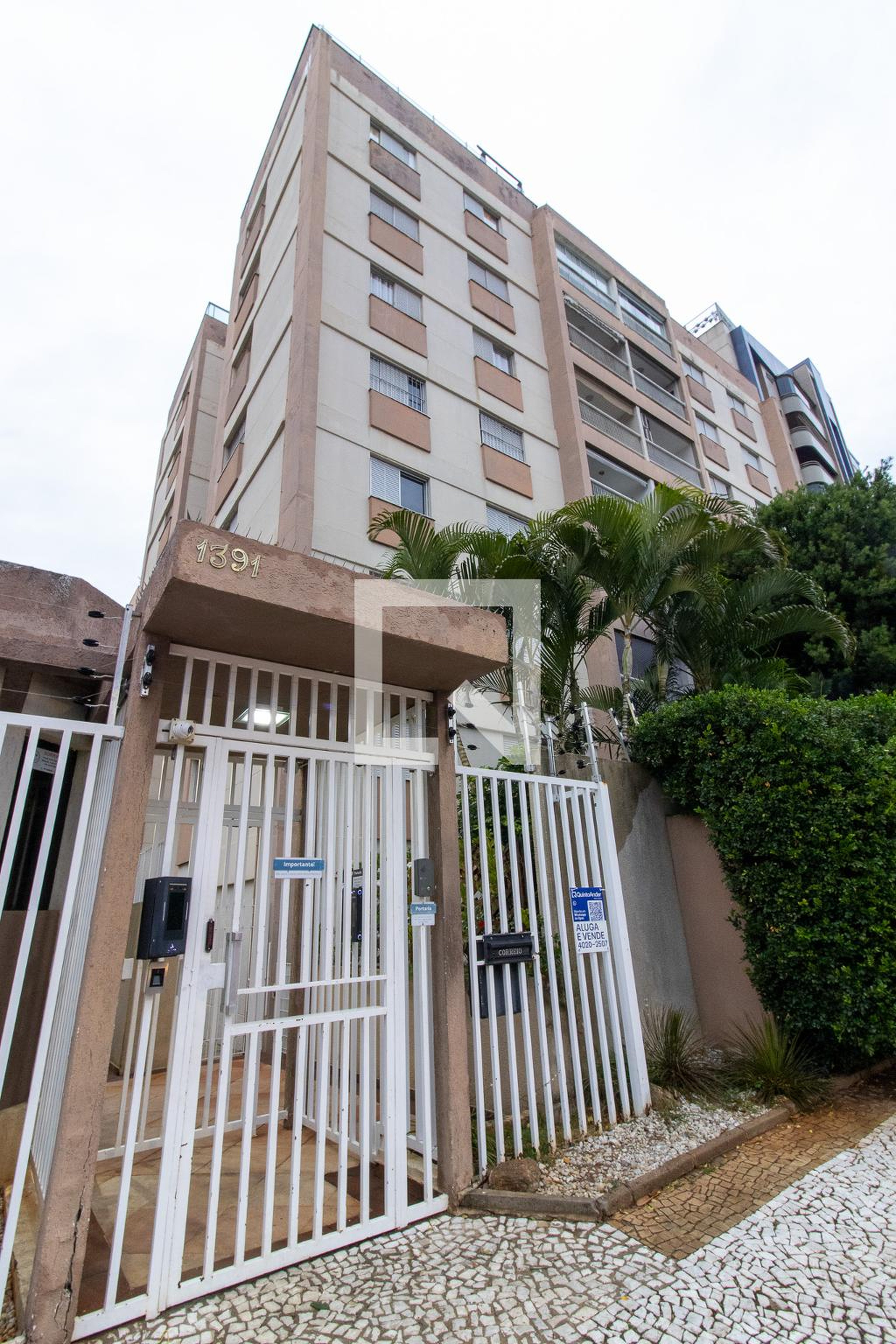 Fachada Condomínio Ville Neuve 1