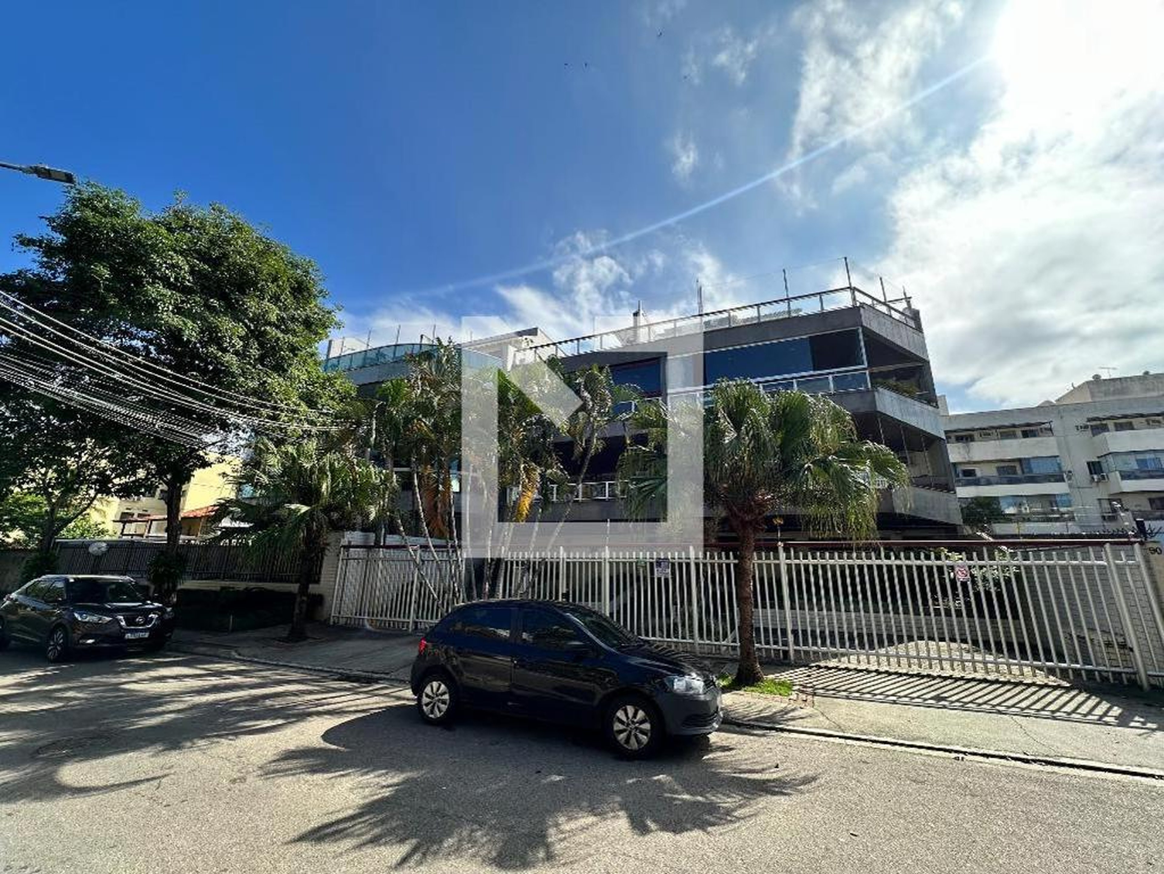 Fachada Condomínio em Rua Luiz Paulistano, 90