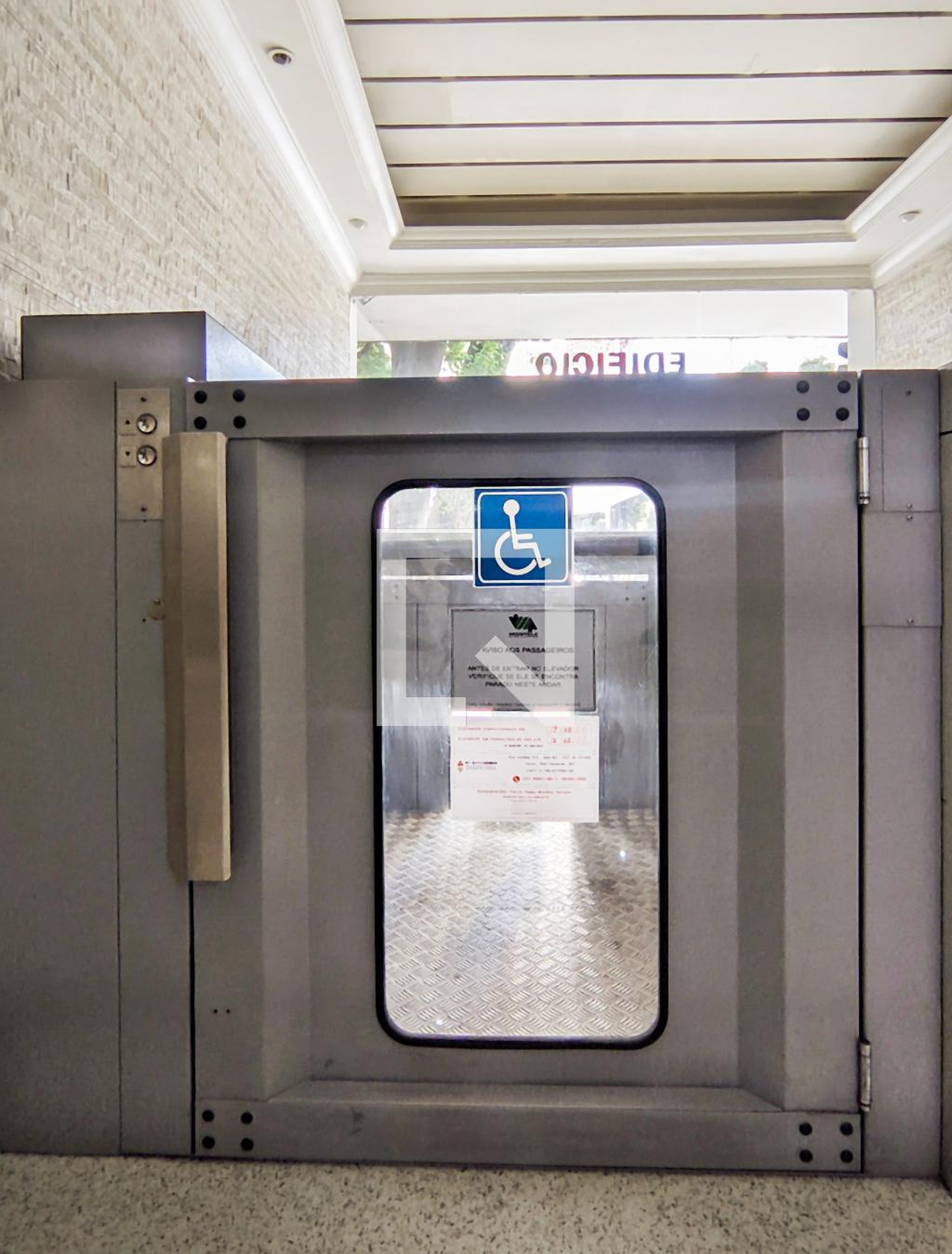 Elevador - Edifício Sobrado