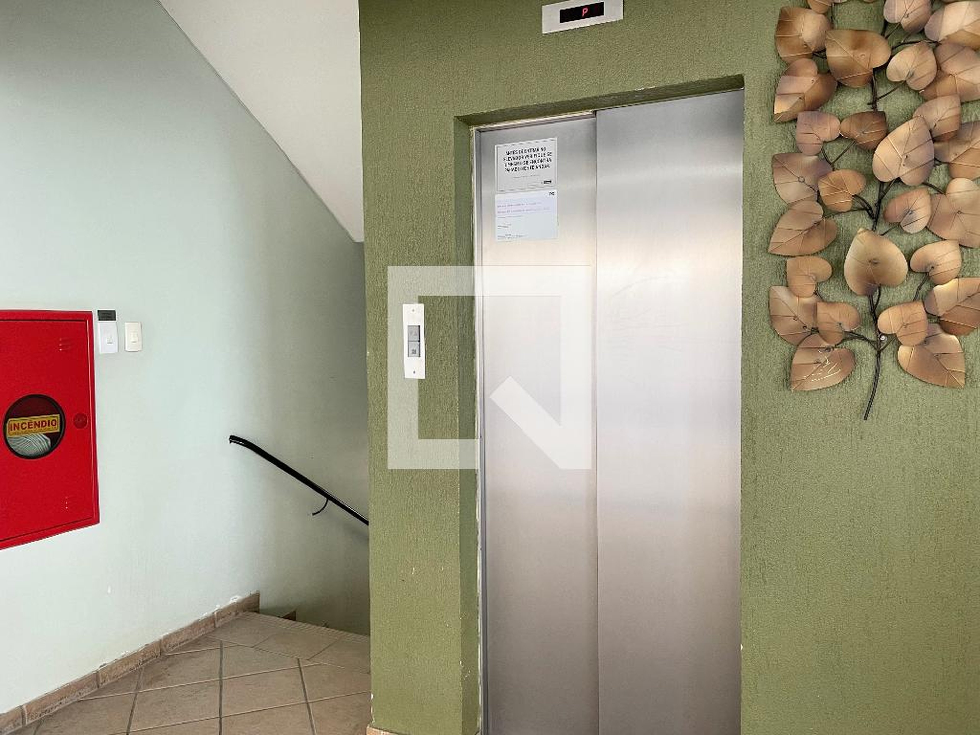 Elevador Condomínio em Rua Desembargador José Satyro, 500