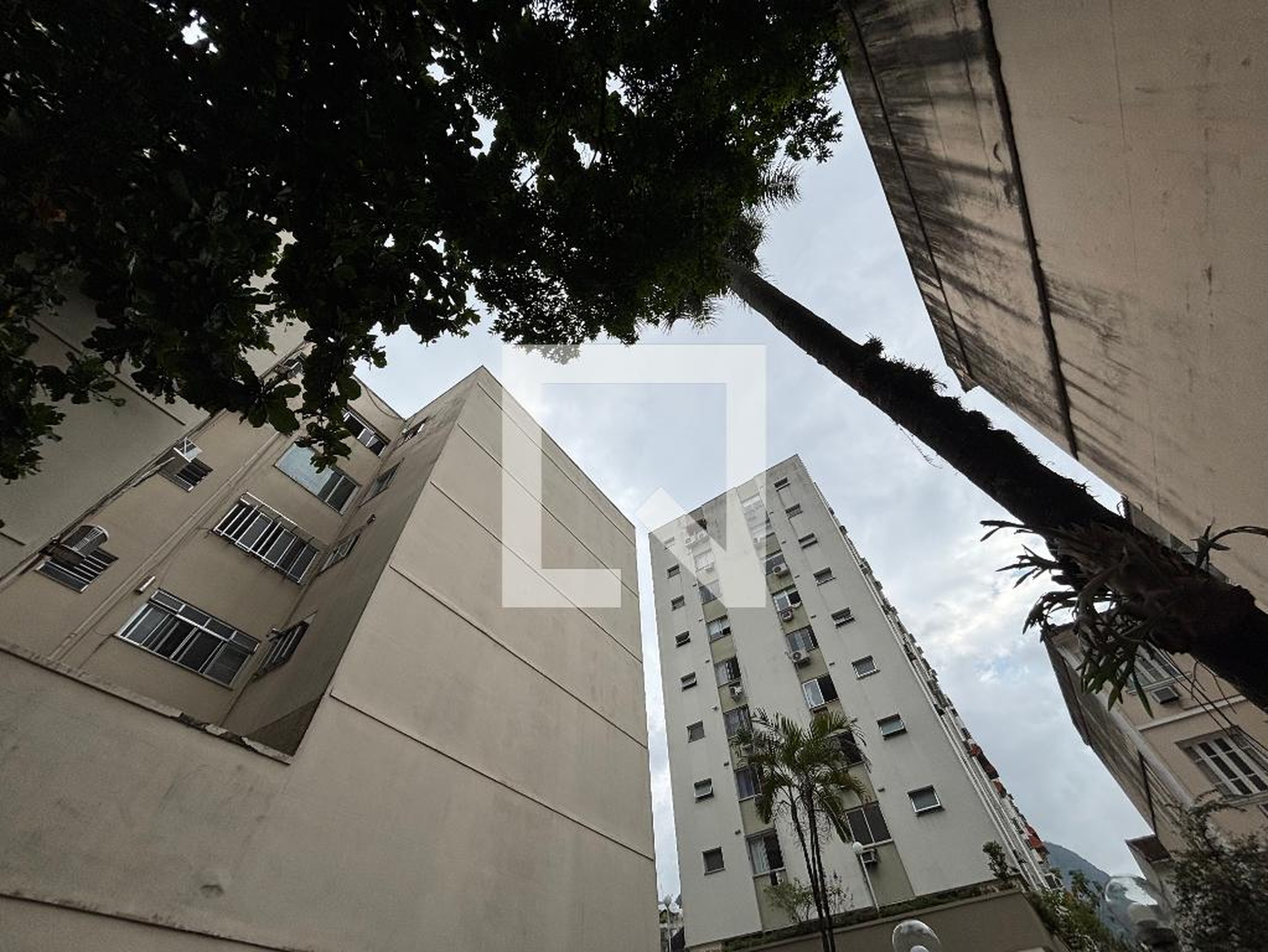 Fachada Condomínio Nenhum