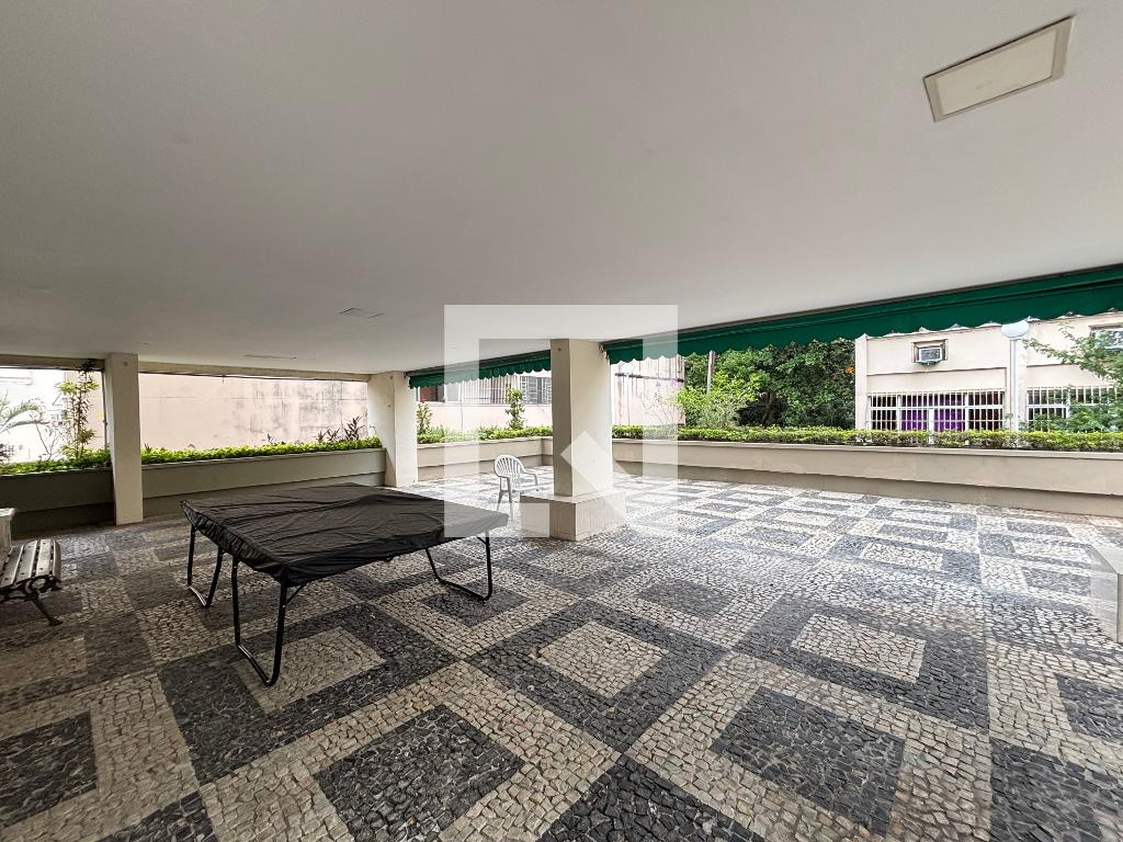 Área comum - Nenhum