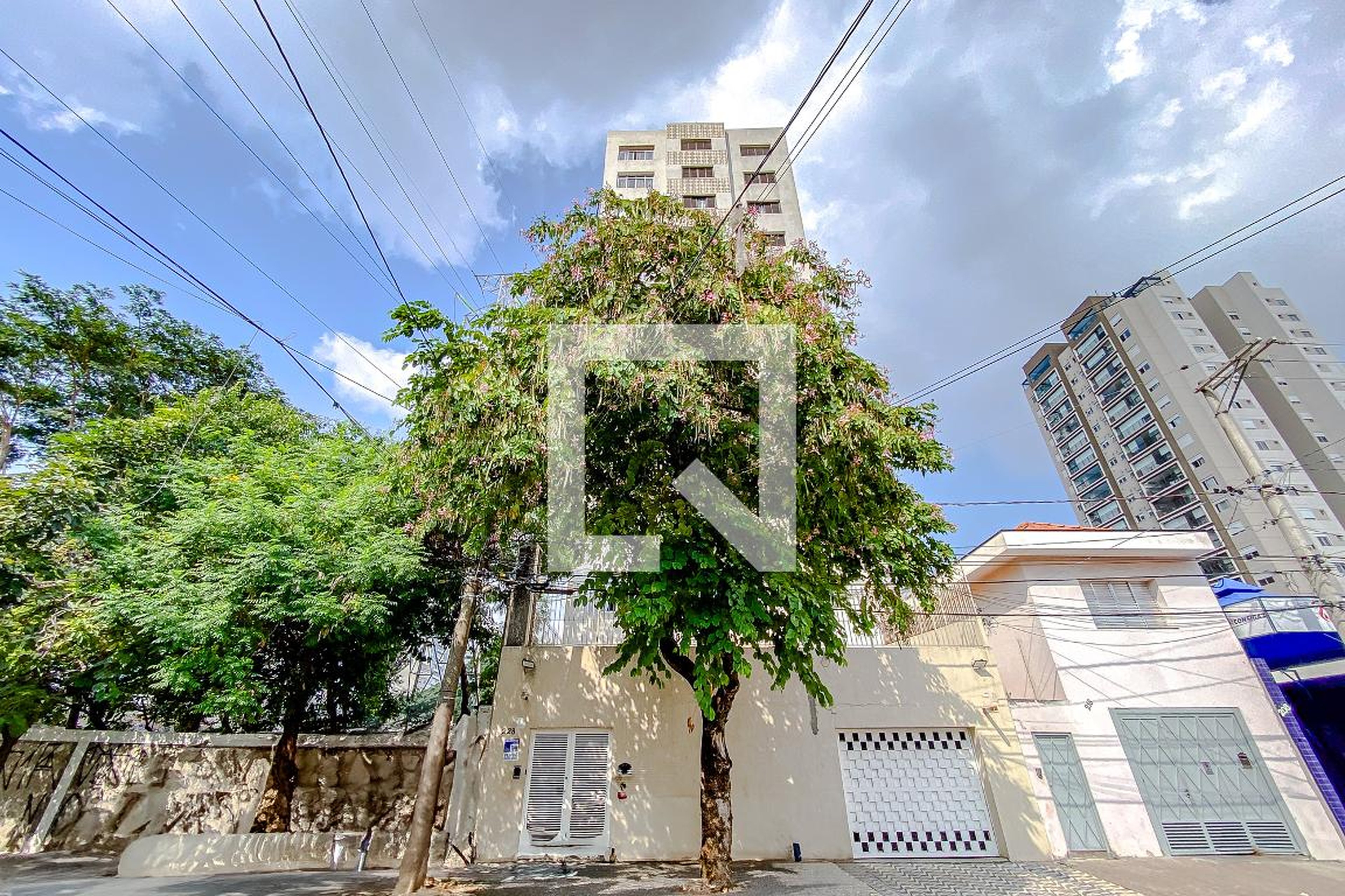 Fachada Condomínio Viconde de Cairu