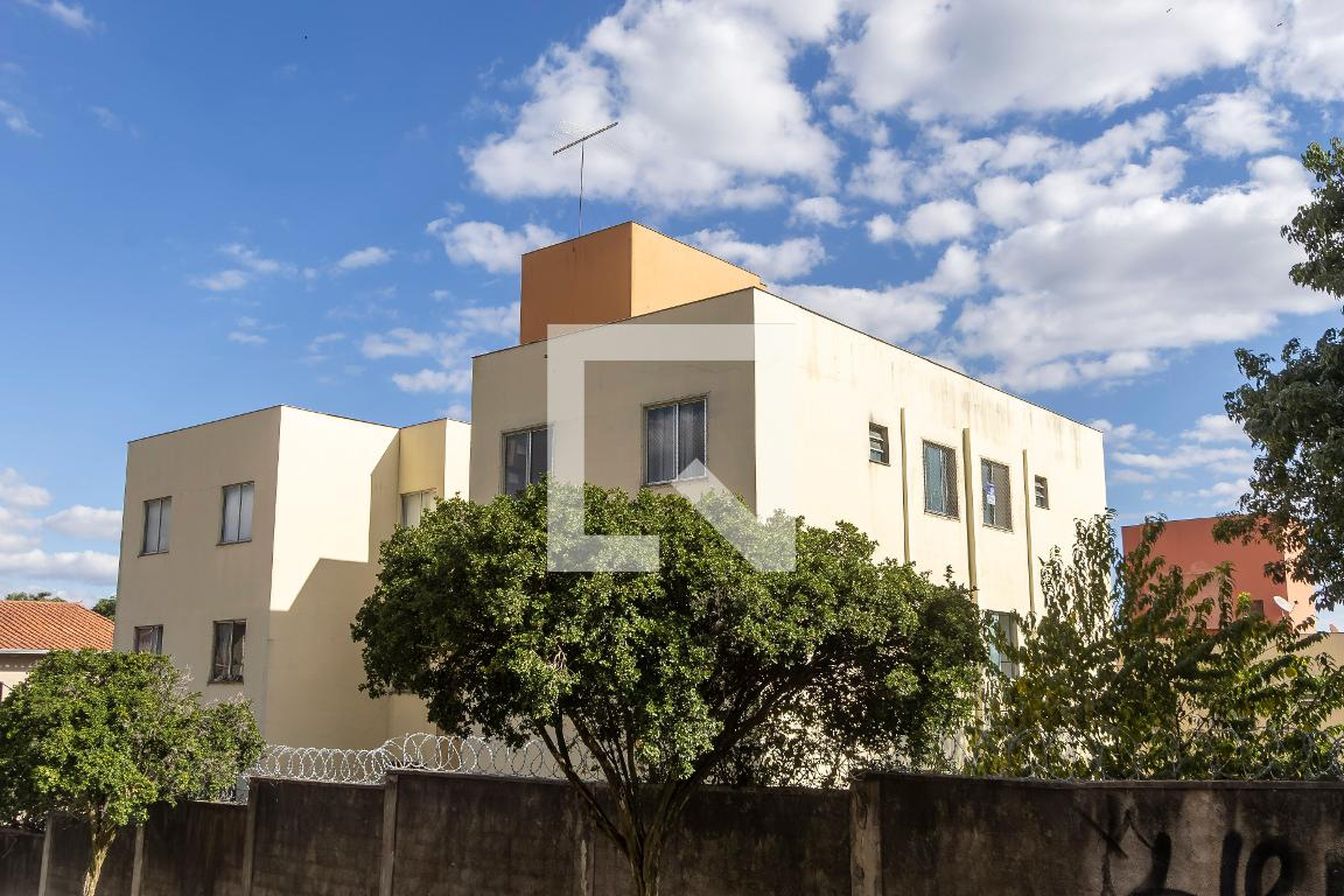 Fachada Condomínio Floramar