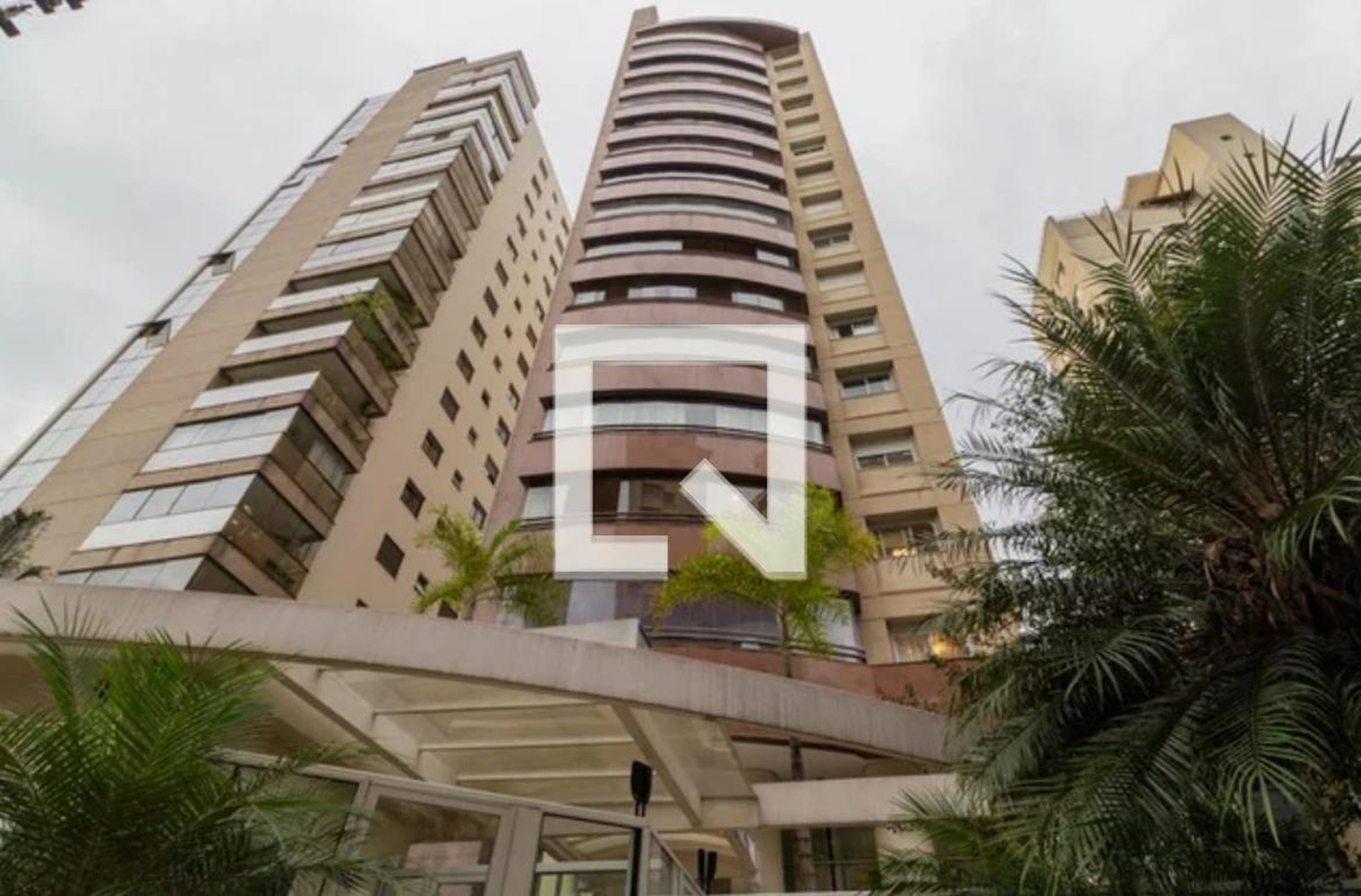 Fachada Condomínio Parc Mondrian