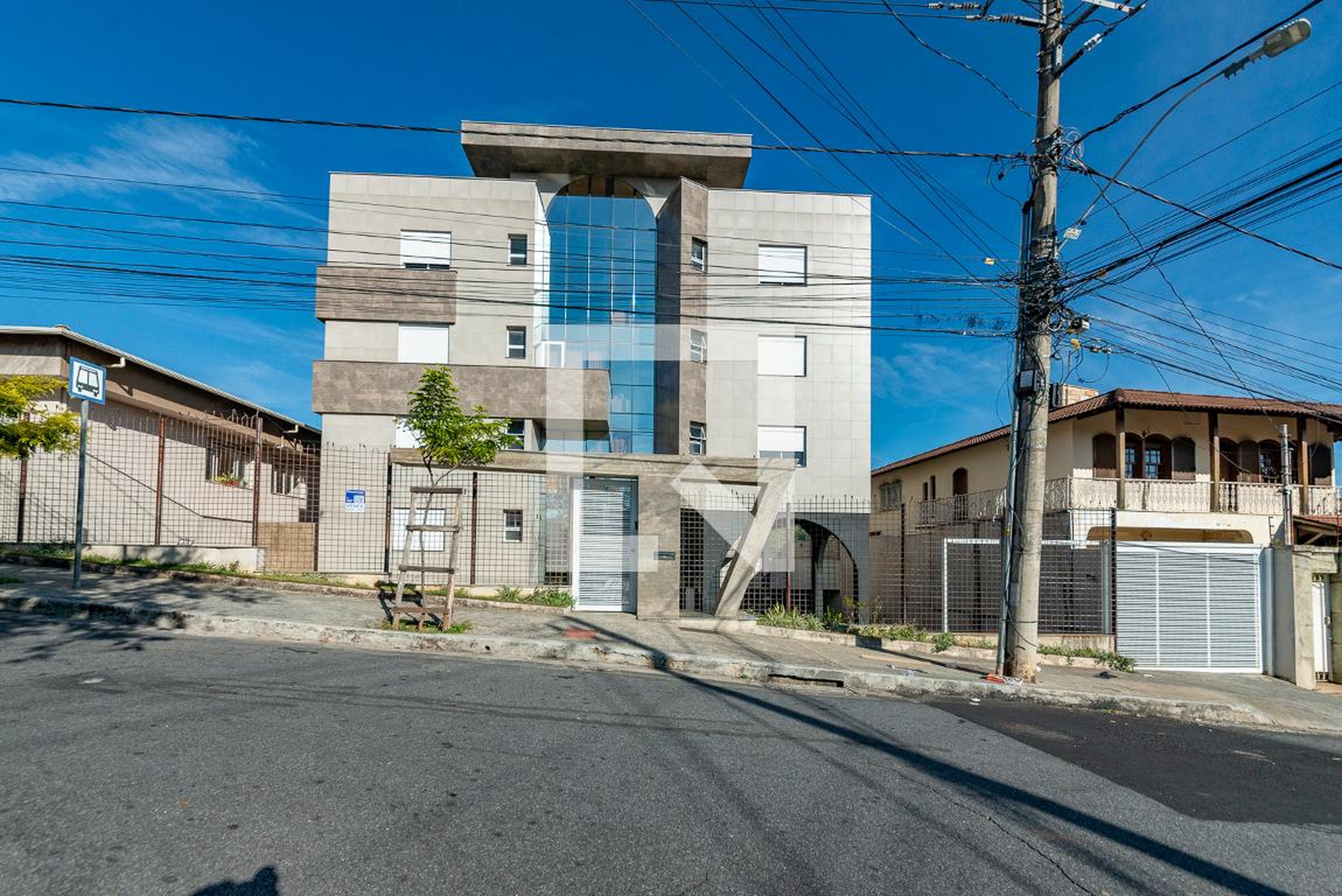 Fachada Condomínio em Rua da Coleirinha, 189