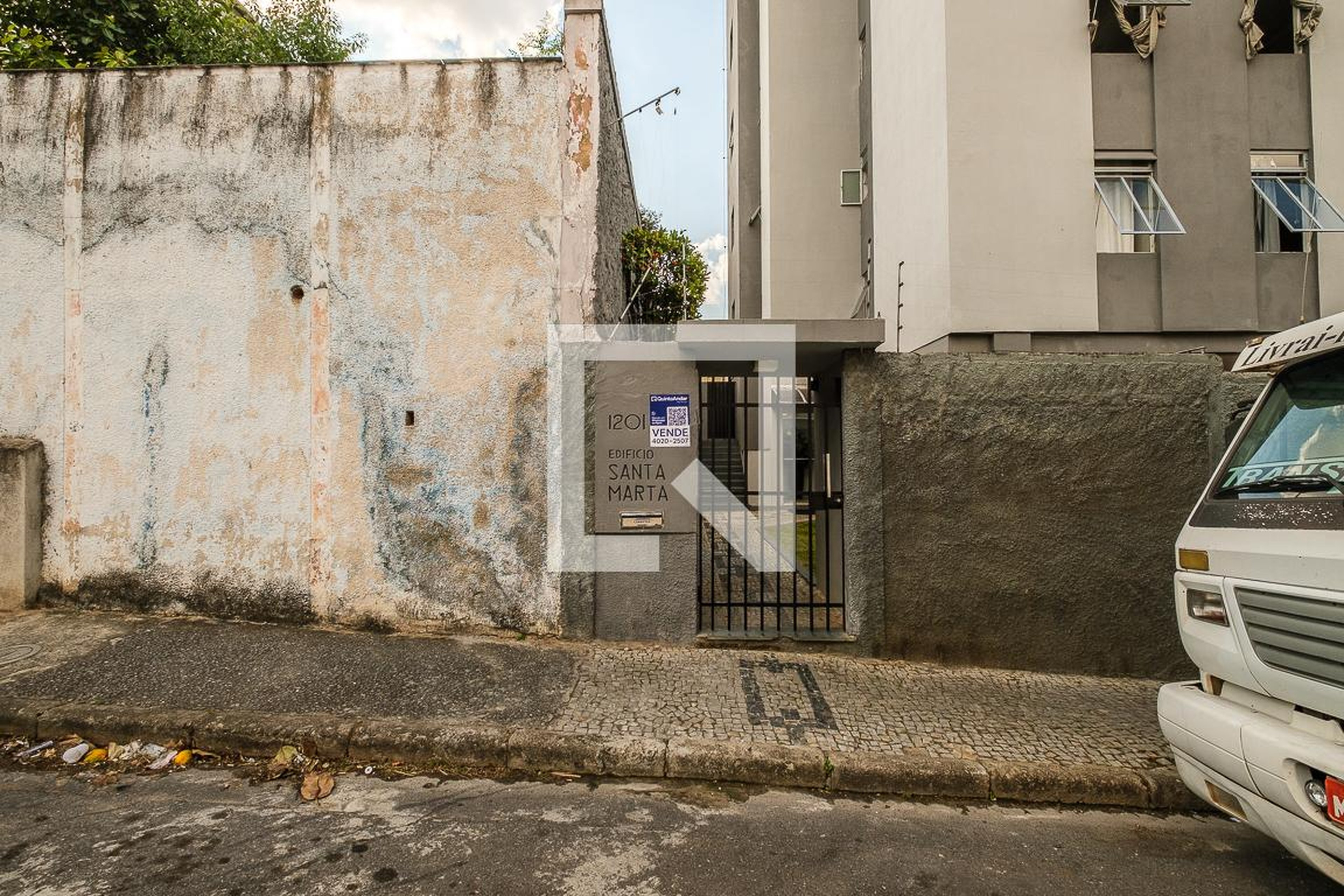 Fachada Condomínio em Rua Genoveva de Souza, 1201