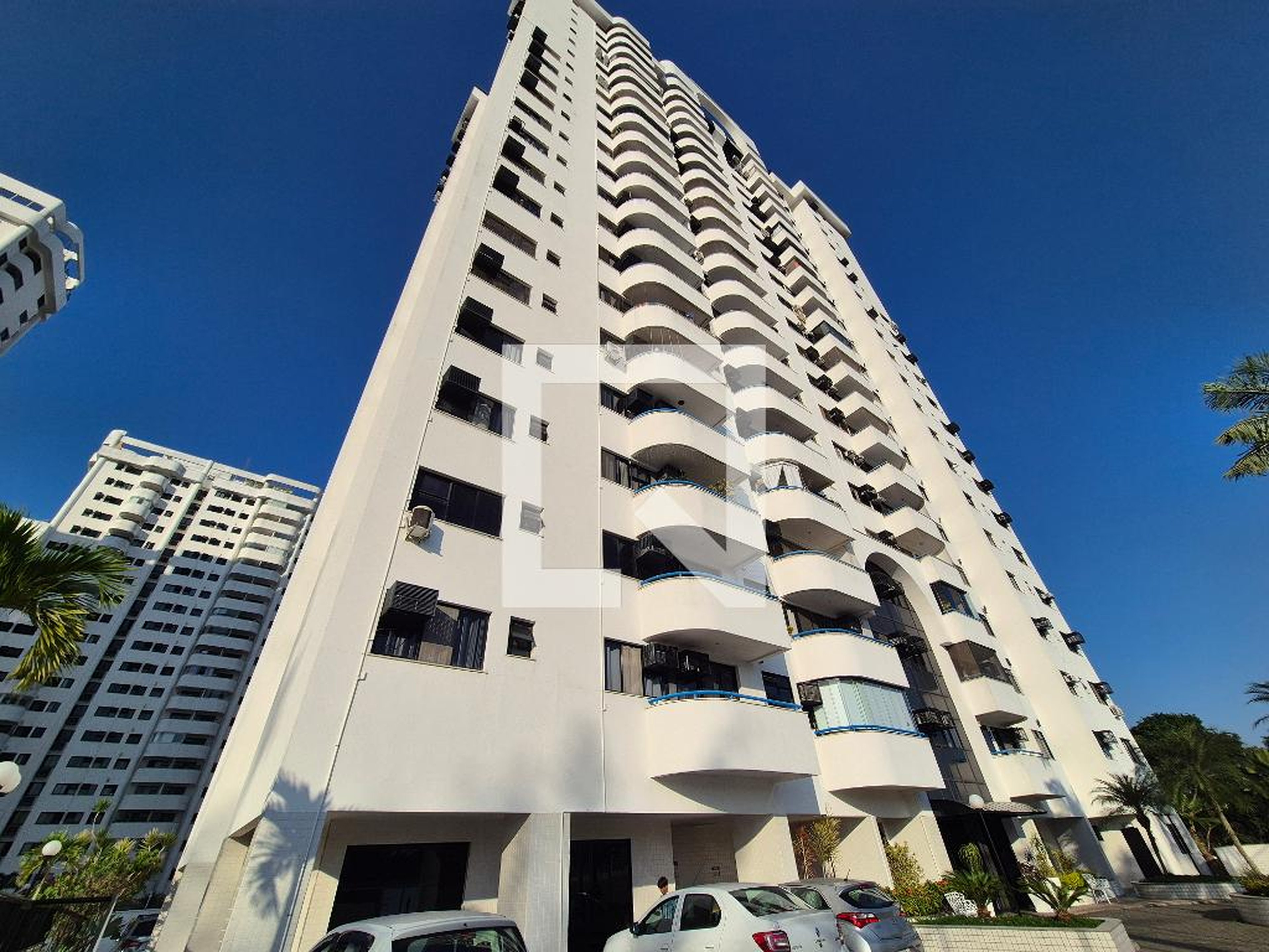 Fachada do Prédio Condomínio Barra Bali