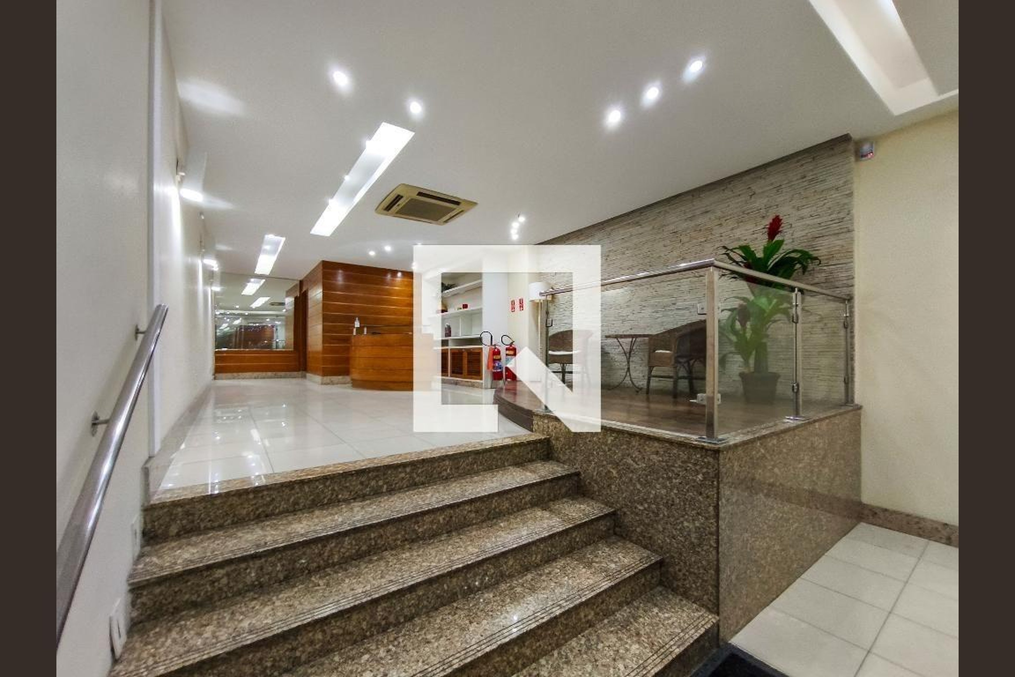 Hall - null