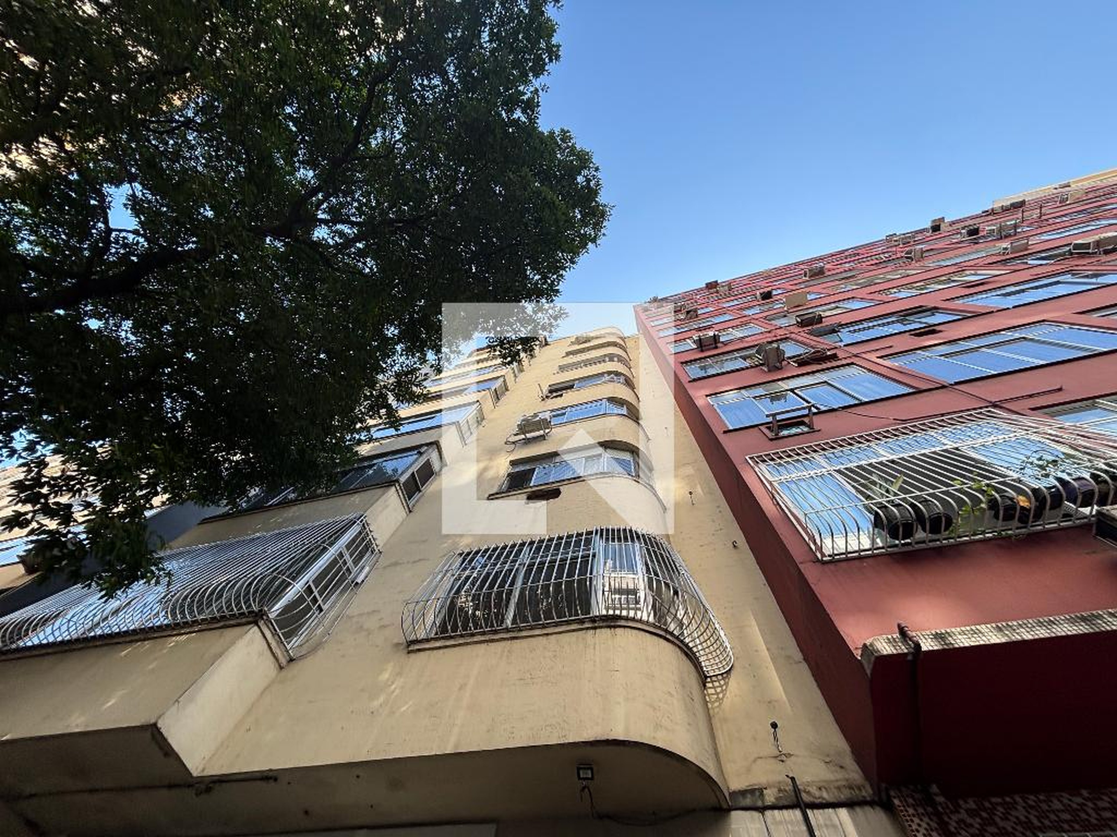 Fachada Condomínio Barata Ribeiro