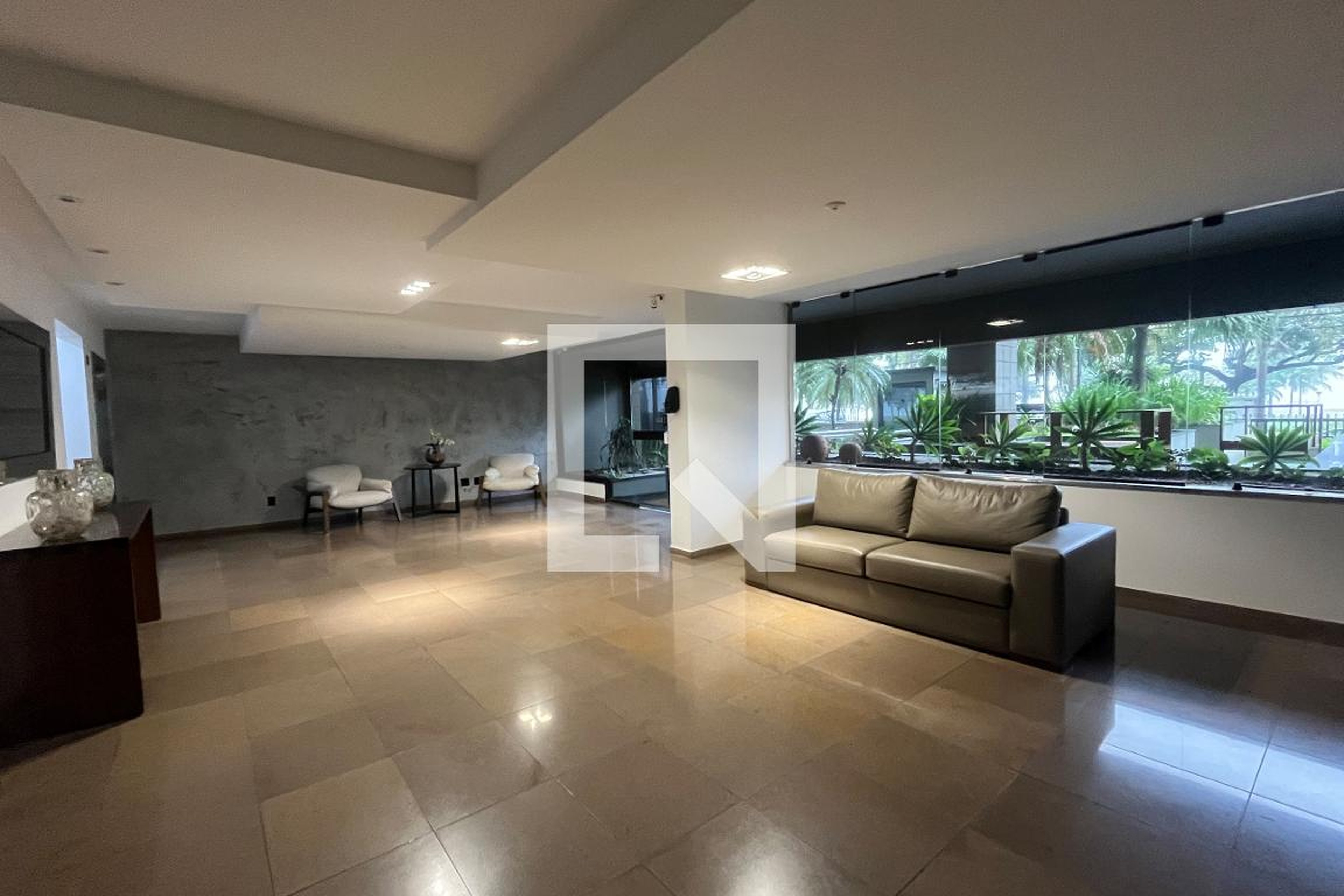 Hall de entrada - Juan Les Pins