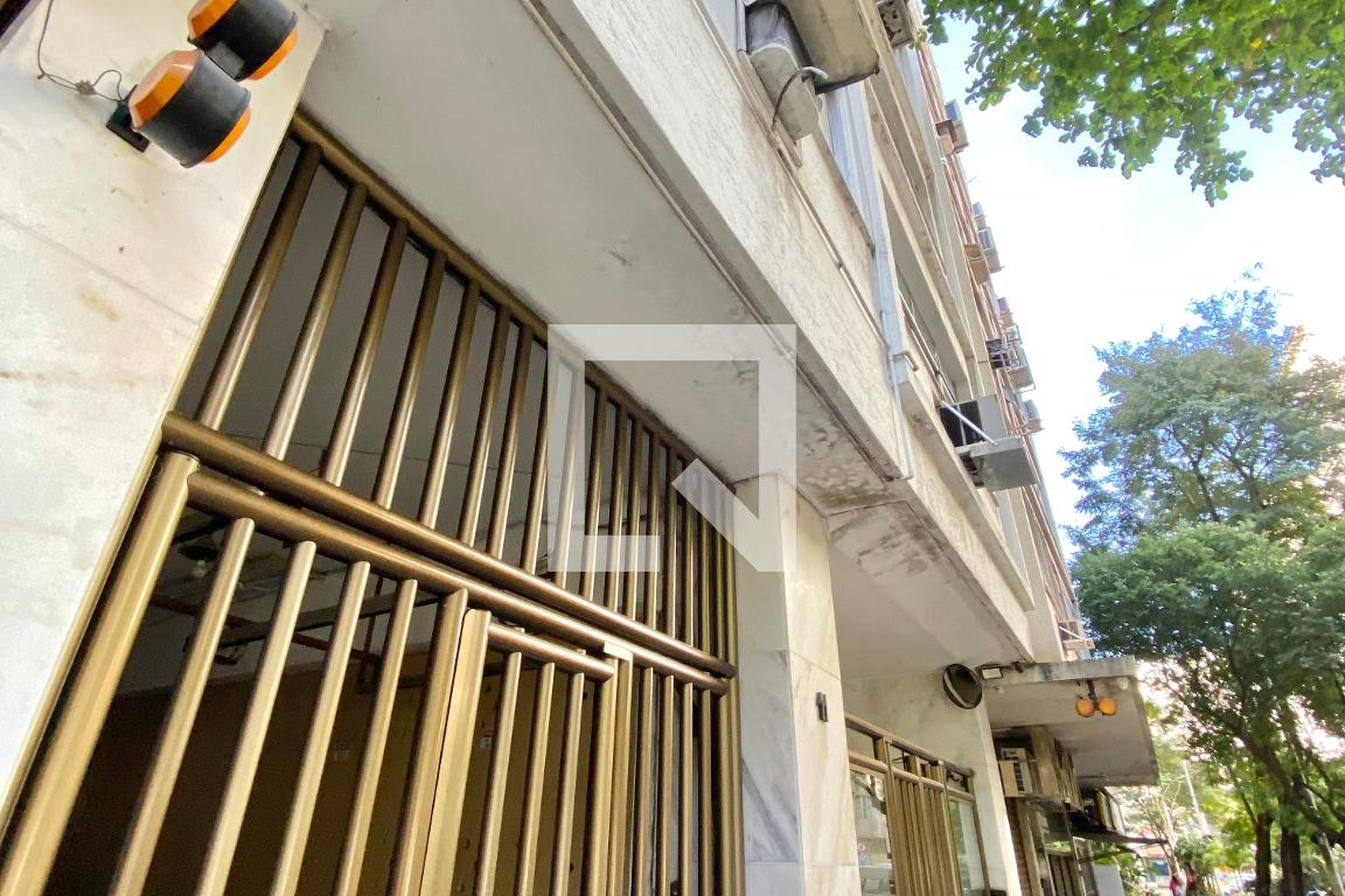 Fachada Condomínio em Rua Inhangá, 11