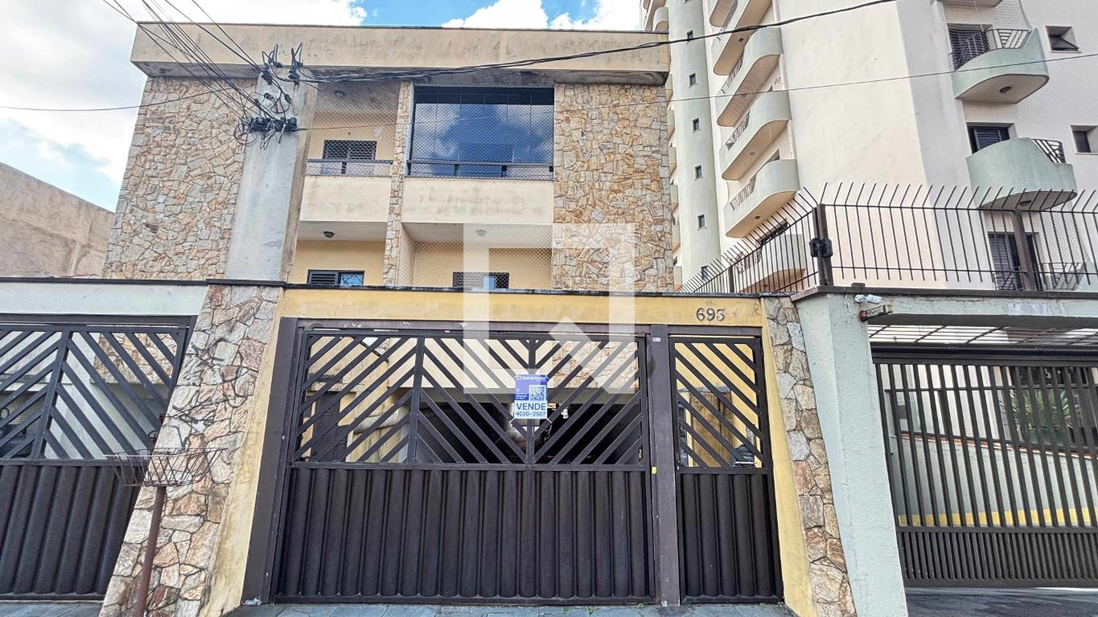 Fachada Condomínio em Rua Coronel Seabra, 693