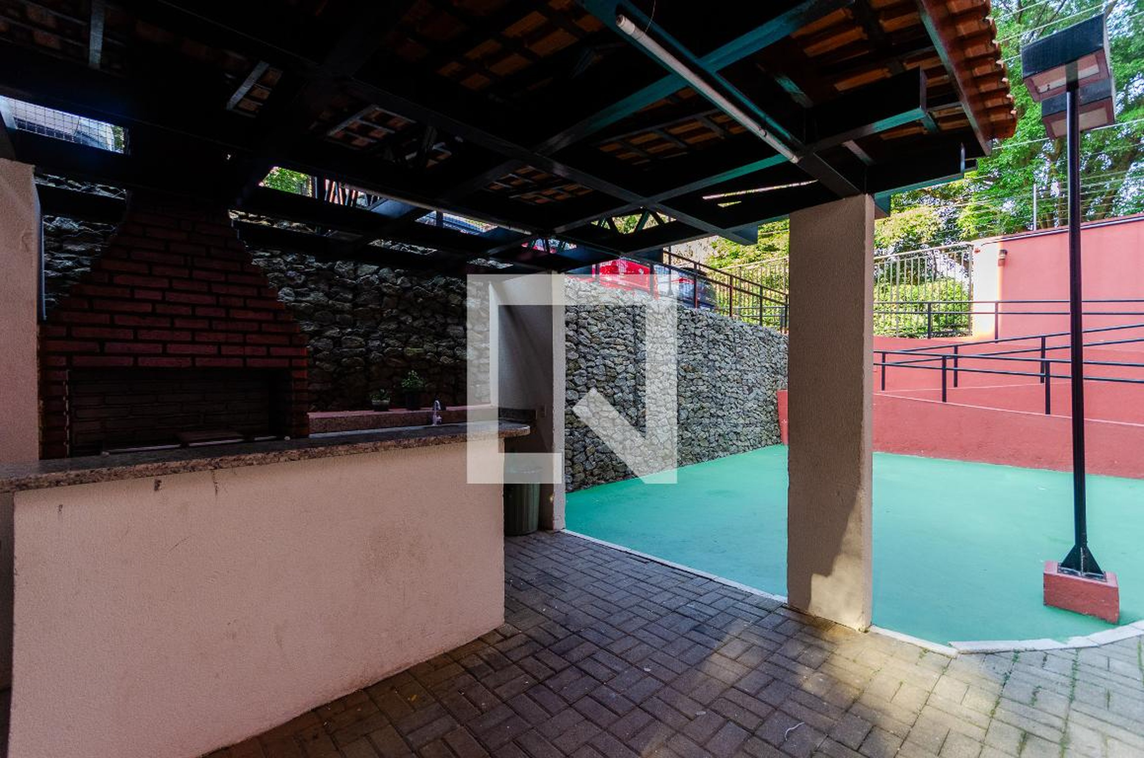 Churrasqueira - PAU Brasil