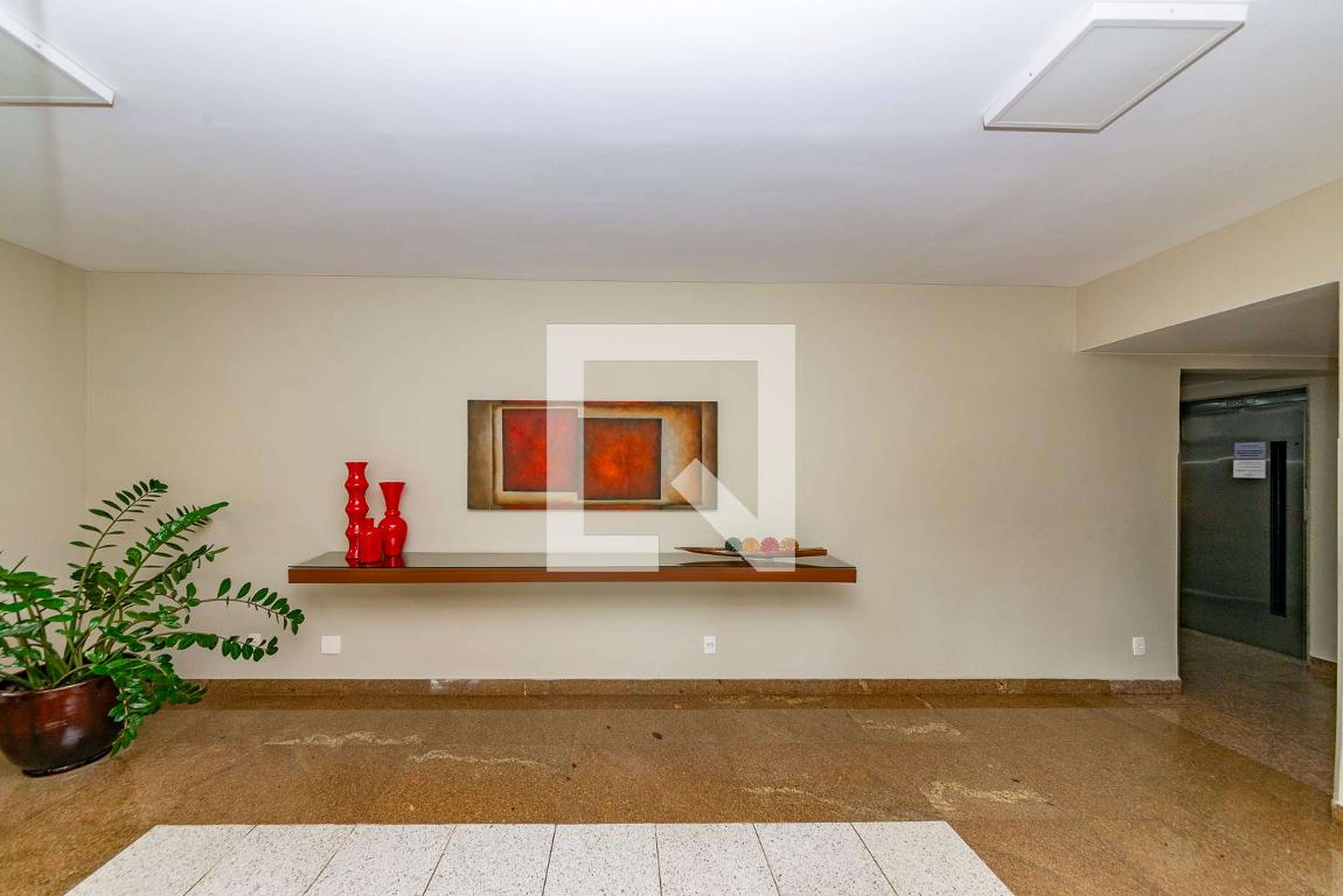 Hall de entrada Edifício Residencial Montes Claros