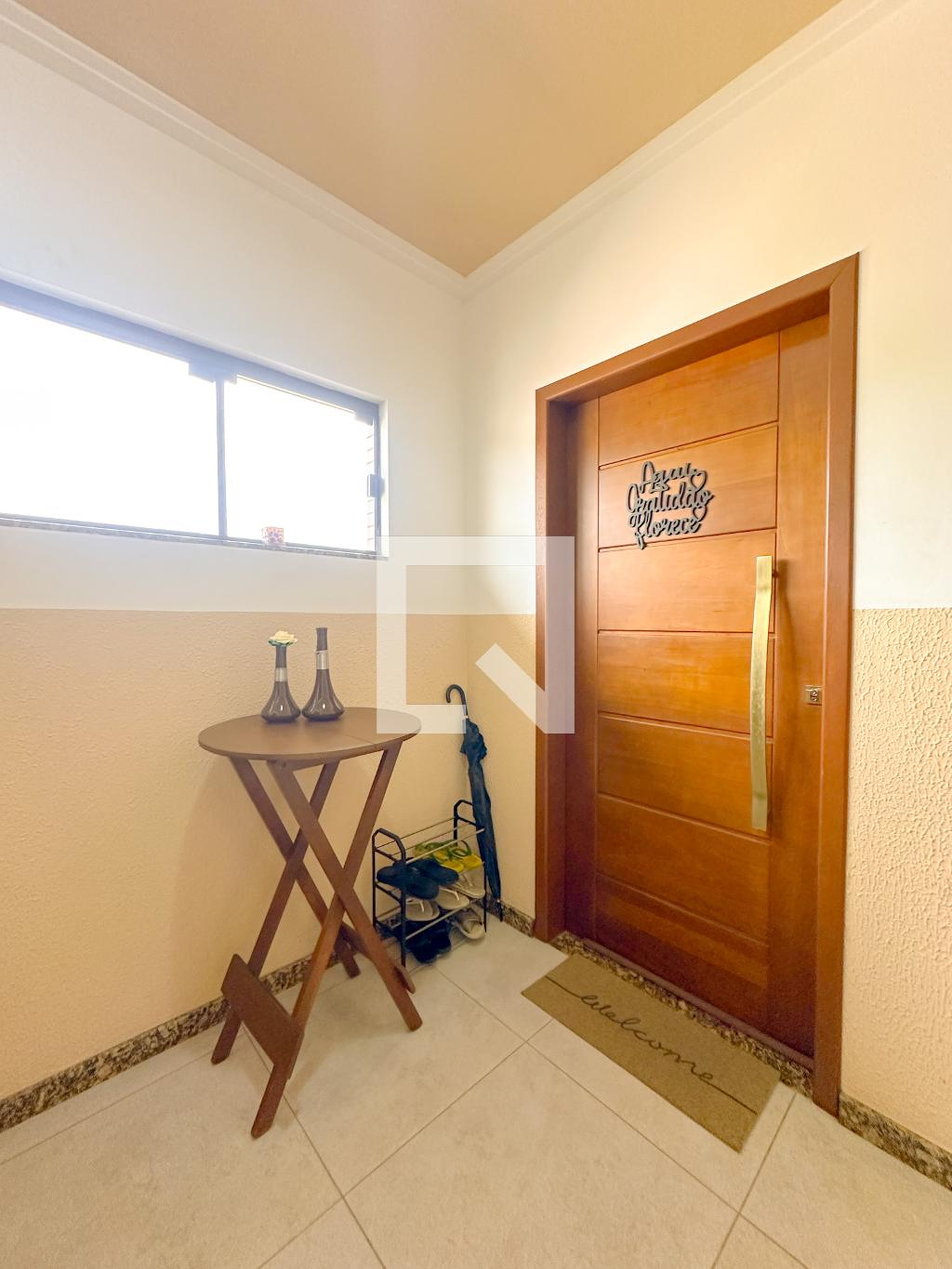 Hall social Condomínio em Servidão Manoel Oleiro dos Santos, 225