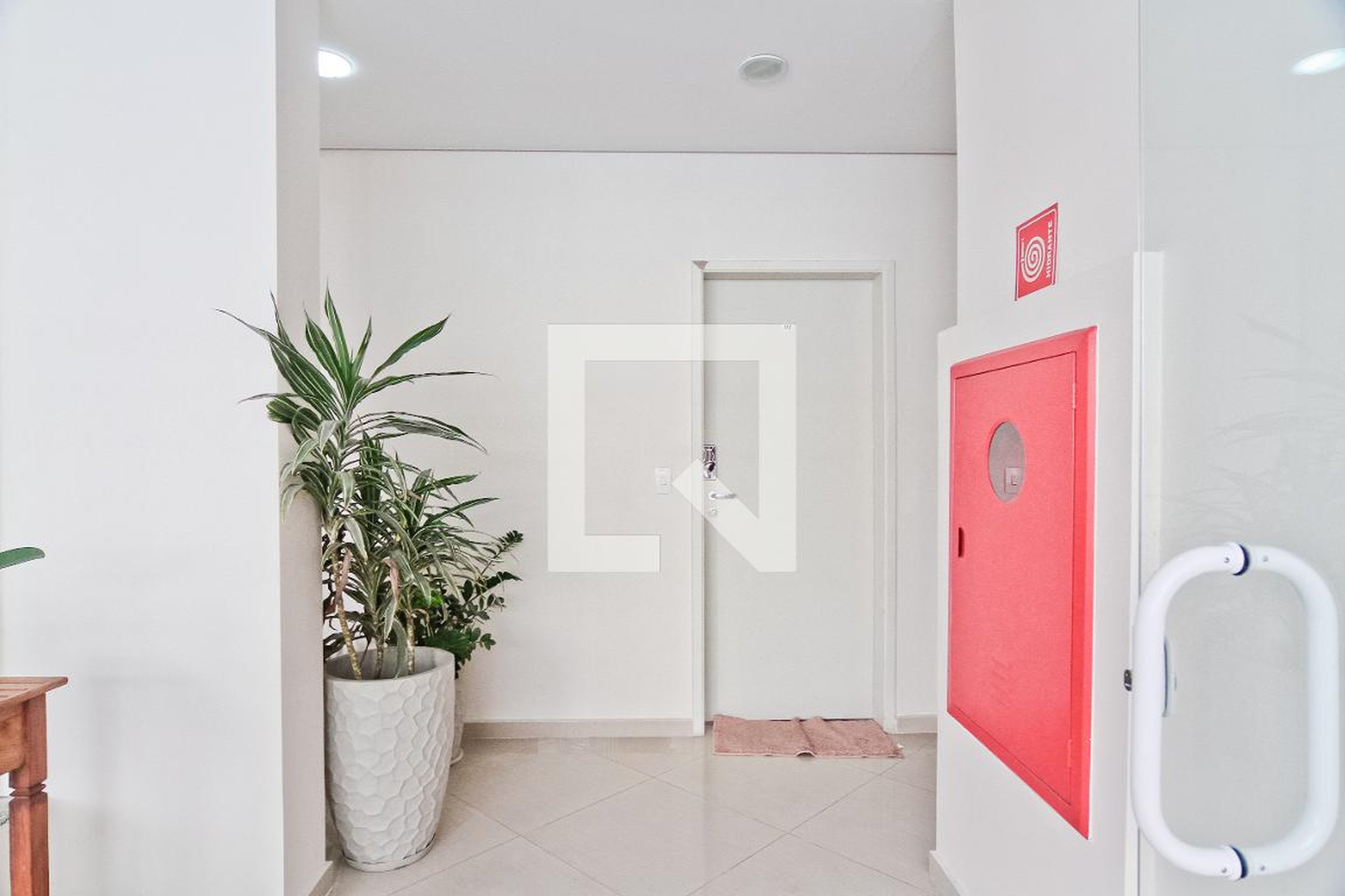 Hall - Residencial Califórnia