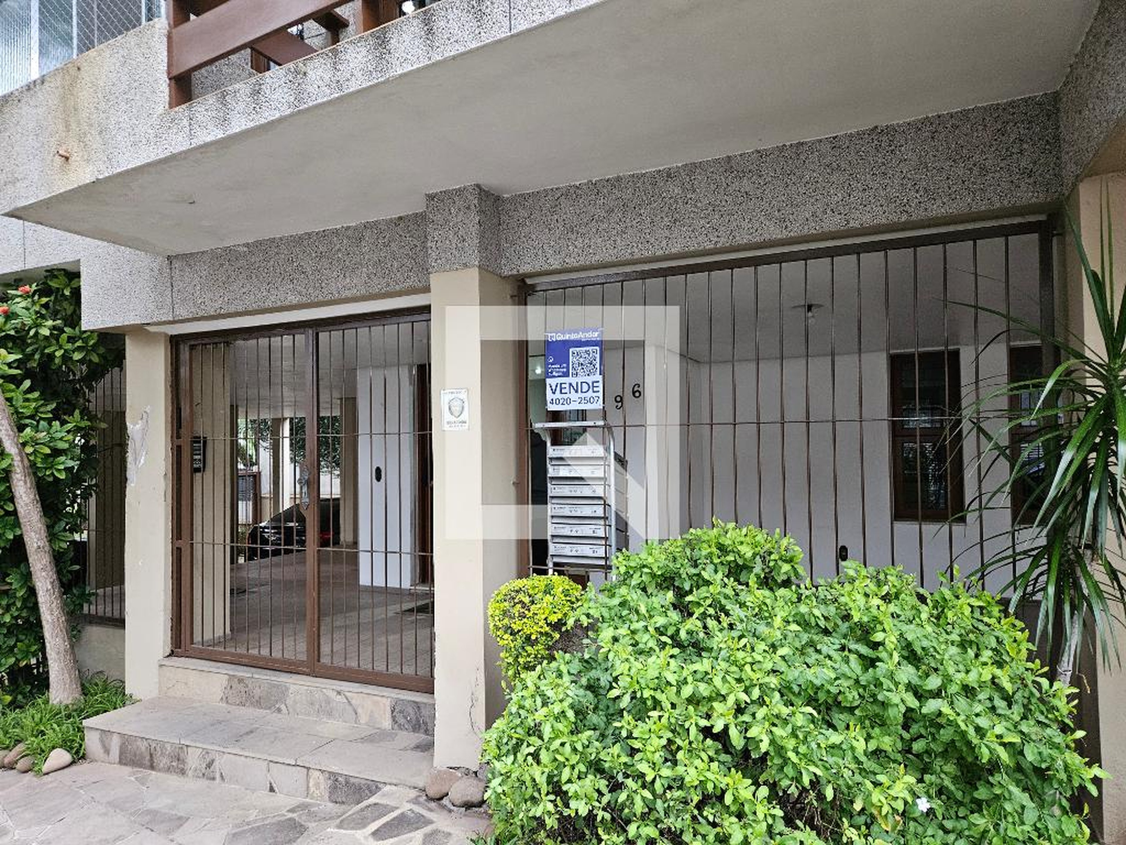 Fachada Condomínio em Rua Walt Disney, 196