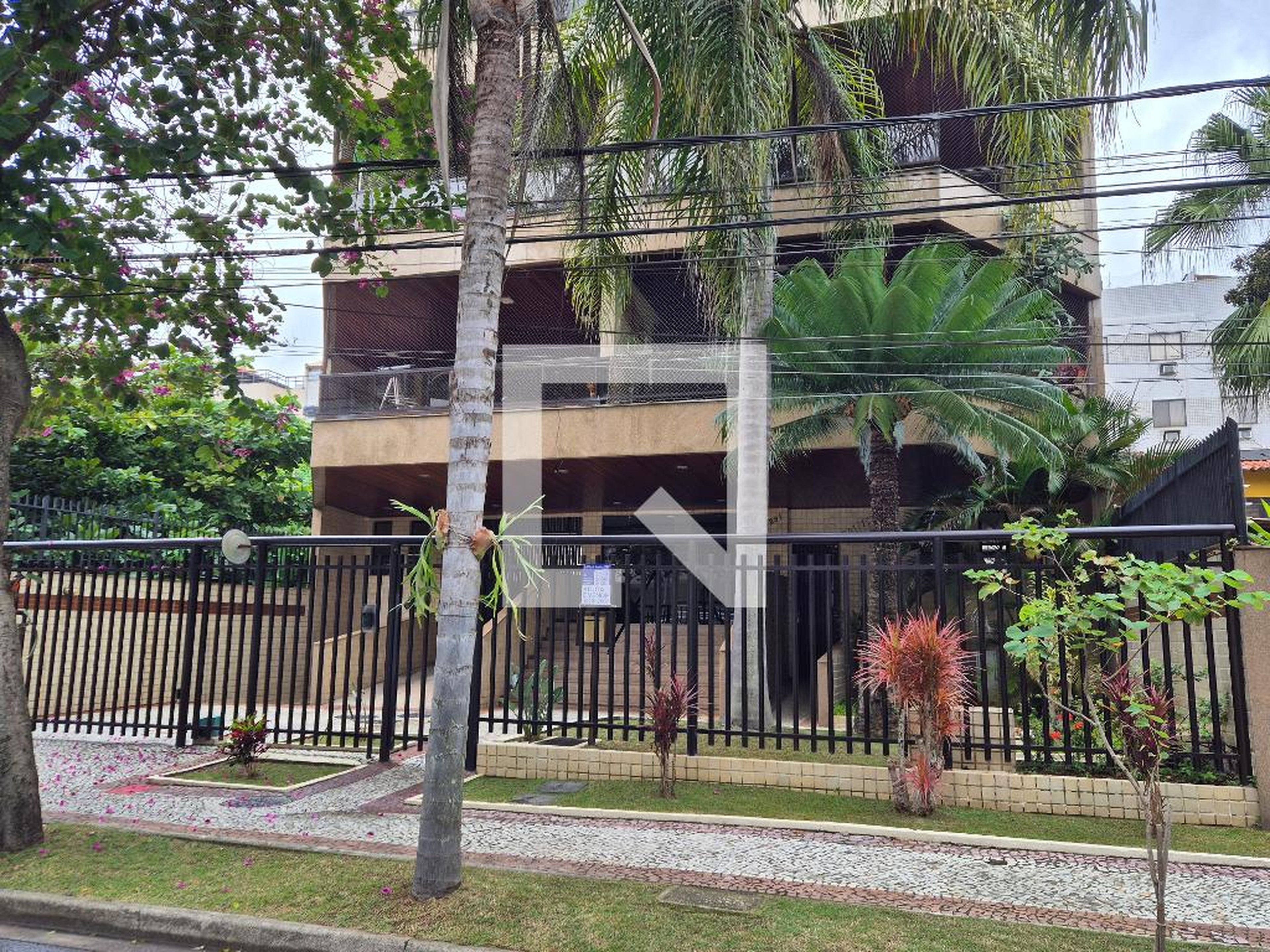 Fachada do Prédio Condomínio em Rua José Américo de Almeida, 291