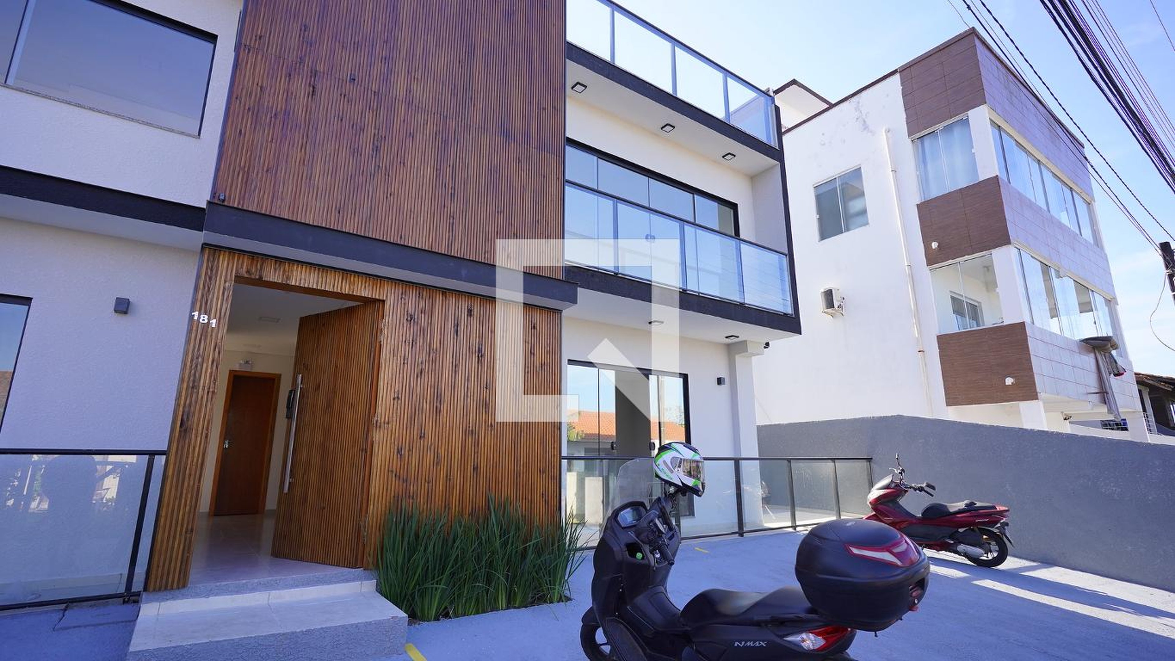 Fachada do Prédio Condomínio em Servidão Teixeira, 181