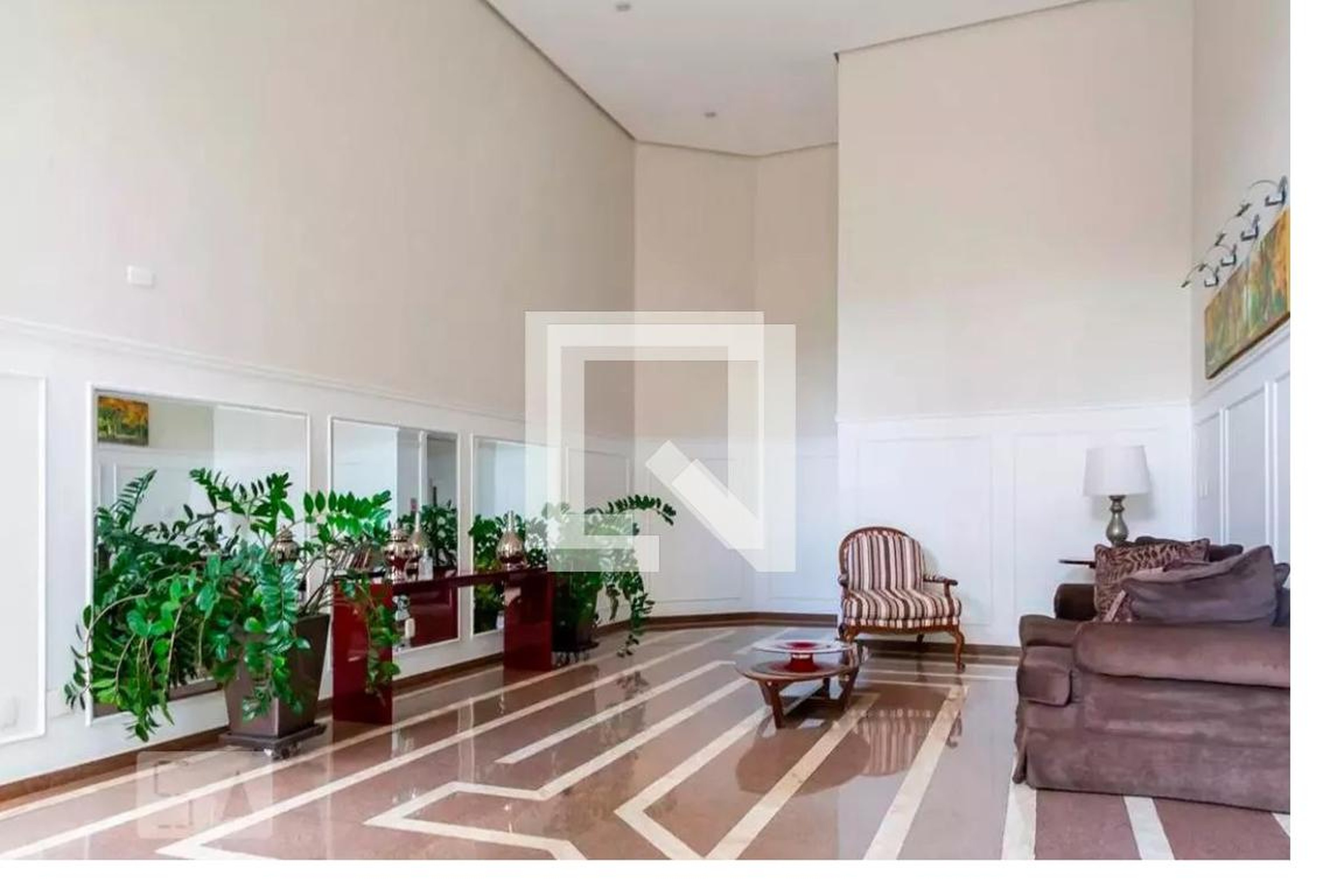 Hall social - Mayson Royale