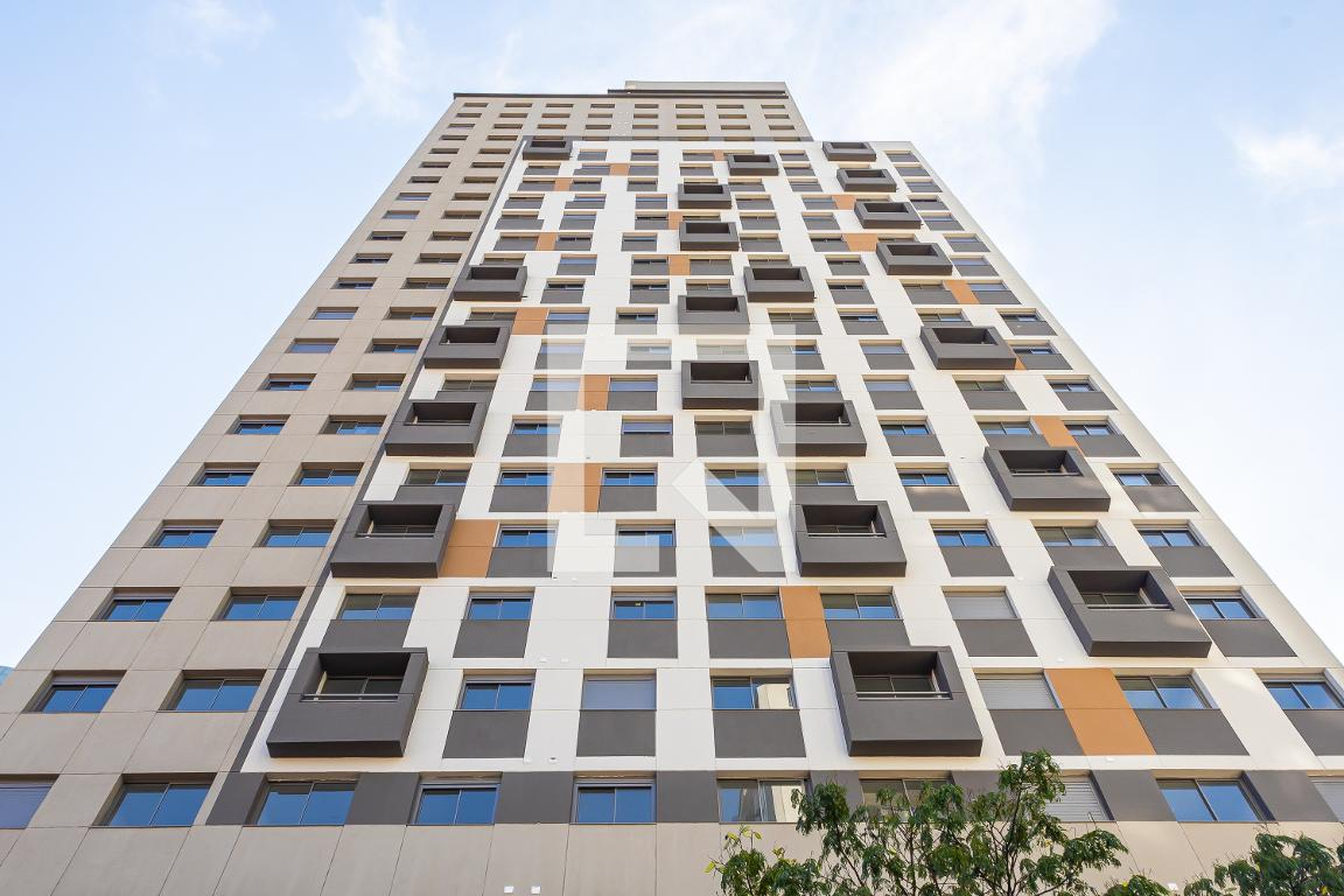 Fachada Condomínio em Rua Fernão Dias, 51