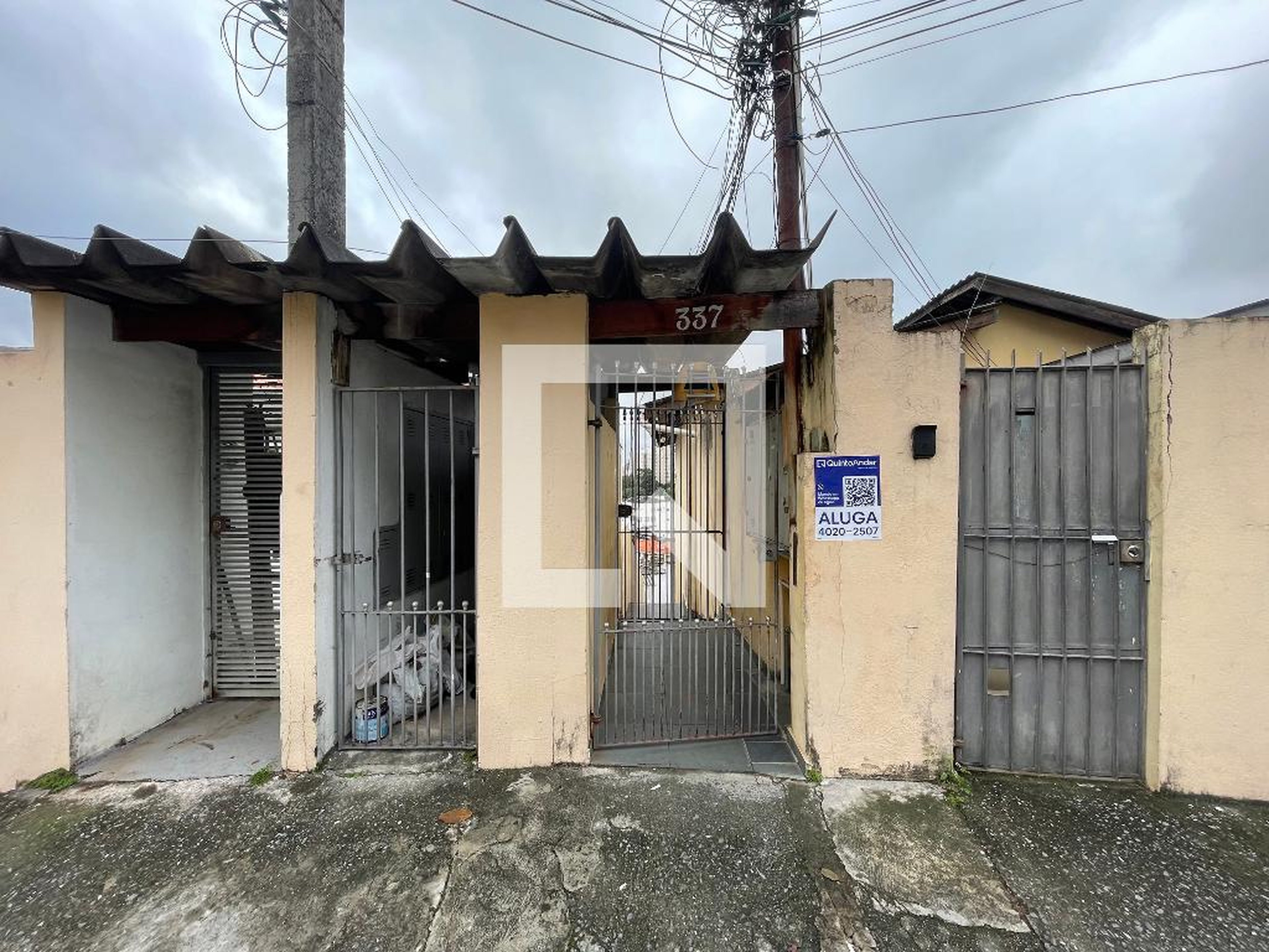 Fachada Condomínio em Rua Sebastião Martins, 337