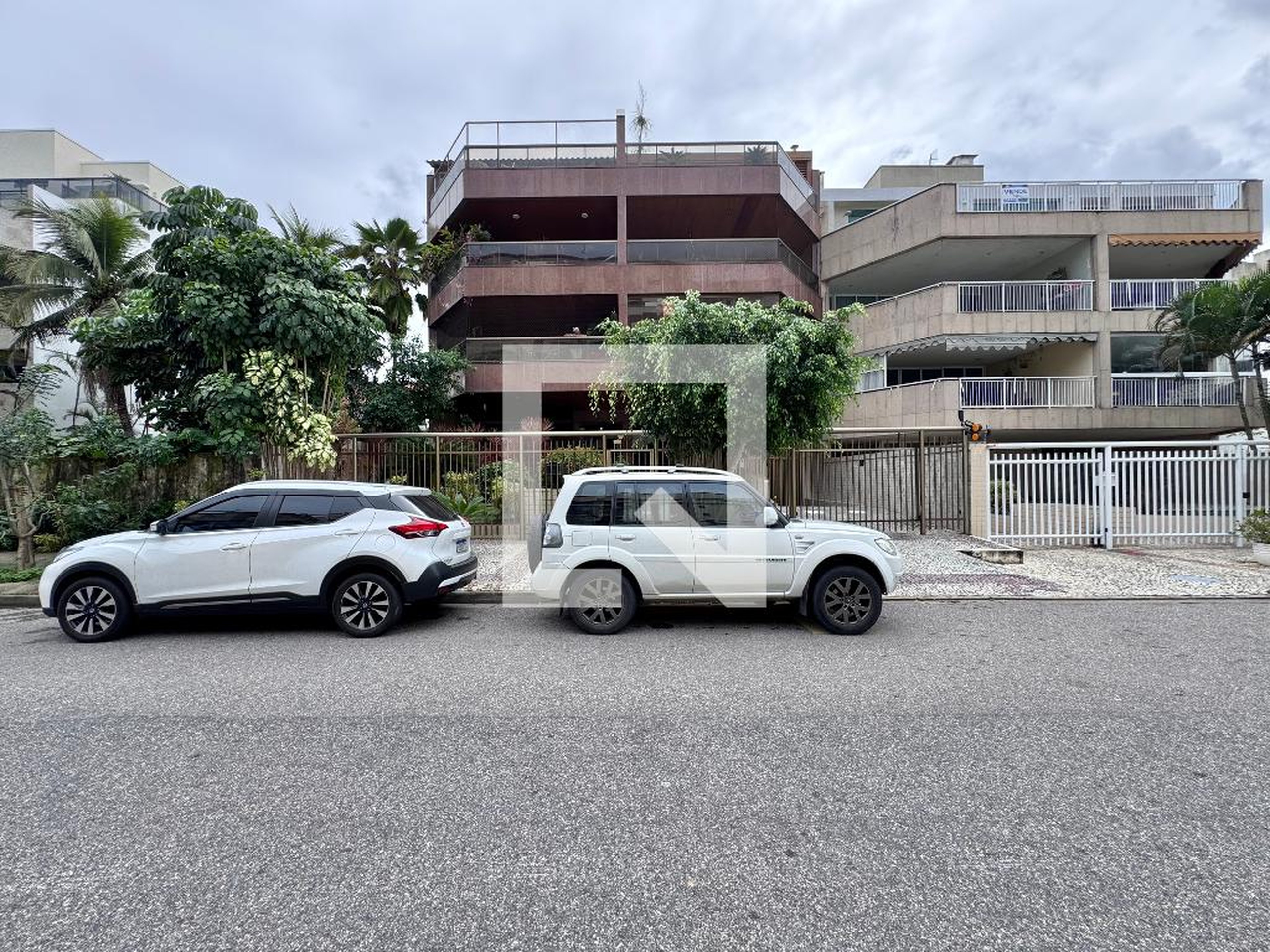 Fachada Condomínio em Rua Joaquim Cardozo, 120
