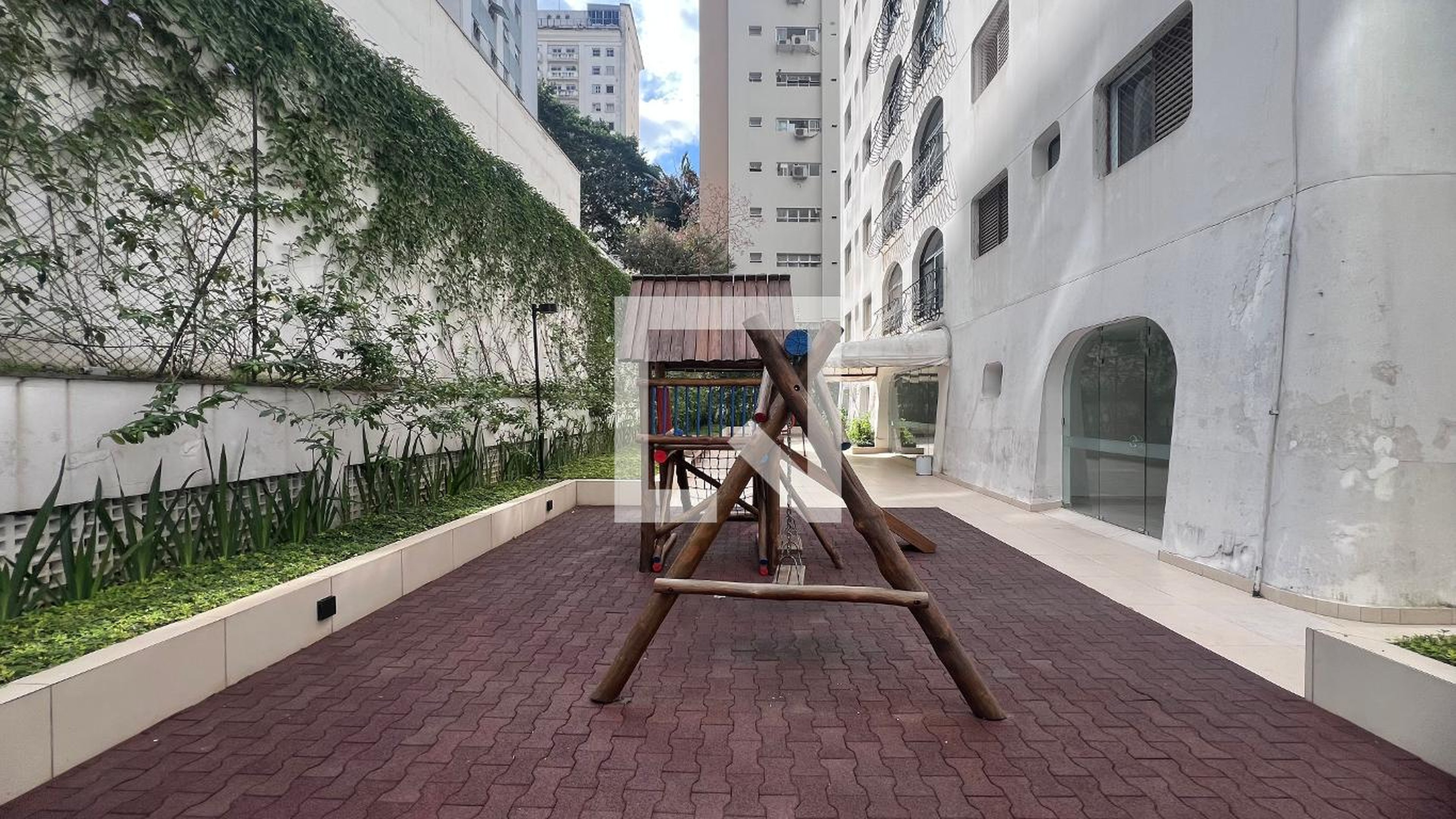 Playground - Edifício Antonello da Messina