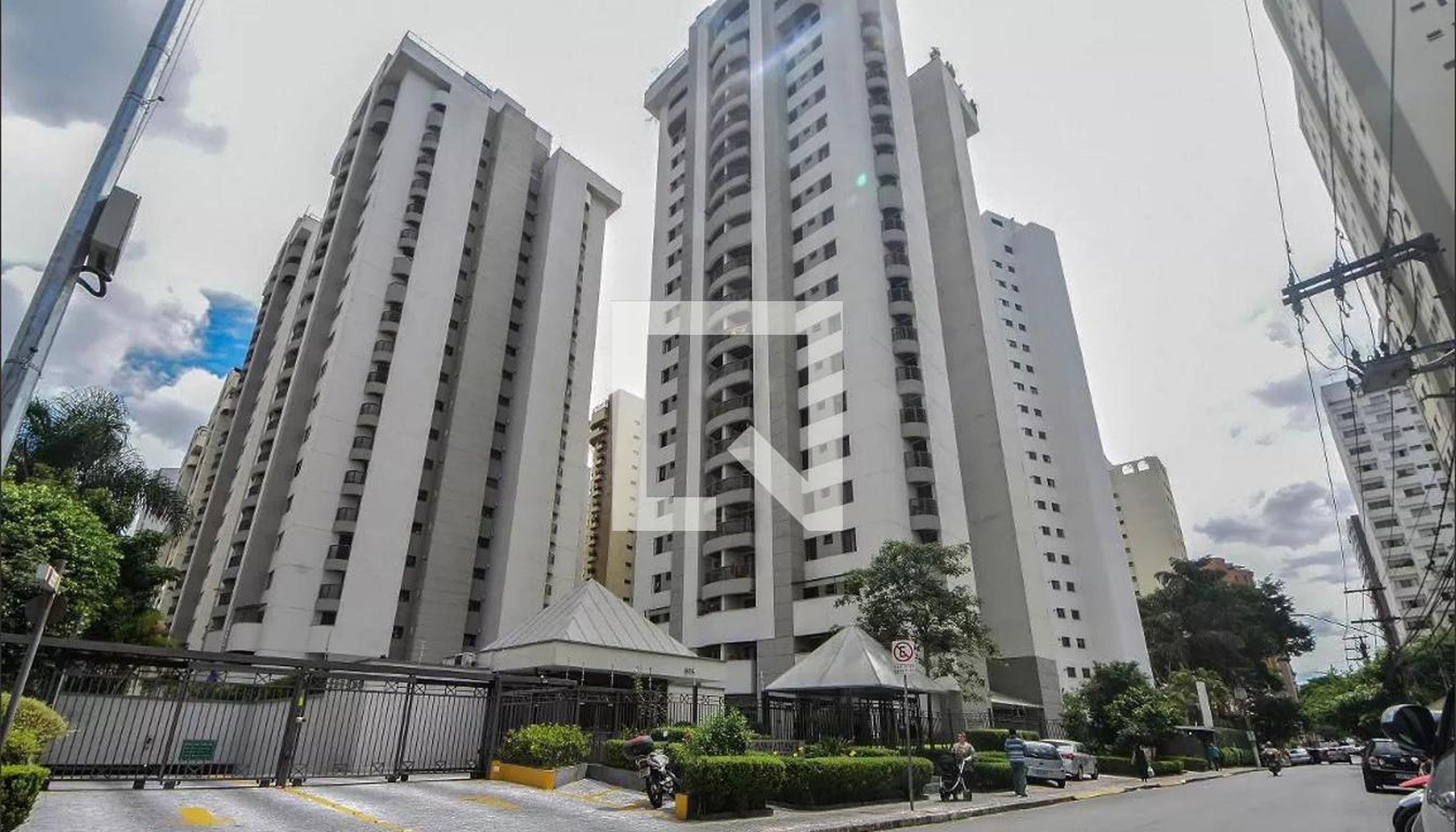 Fachada do Prédio Condomínio Manhathan Place